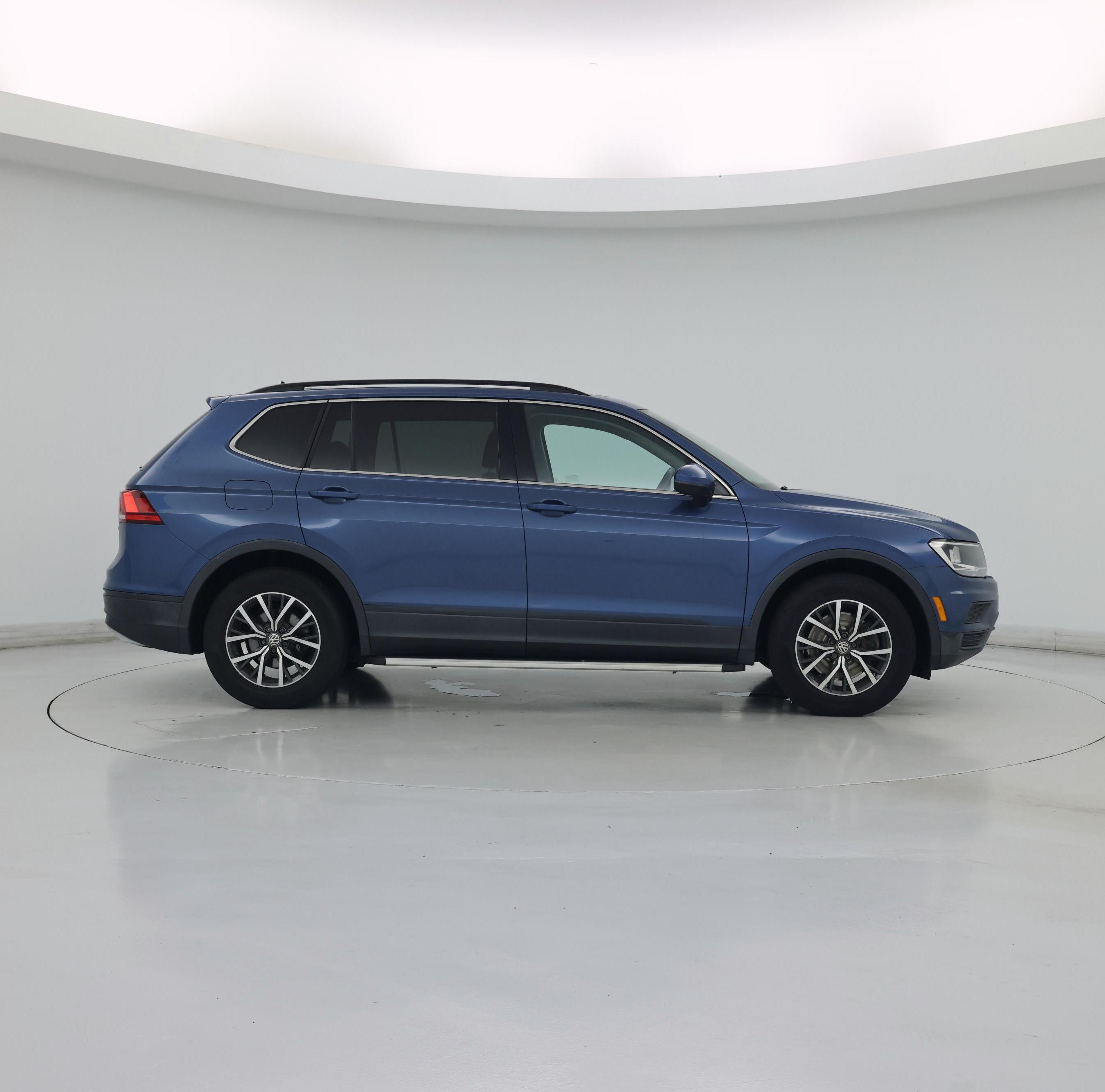 Thumbnail: 2019 Volkswagen Tiguan - 7