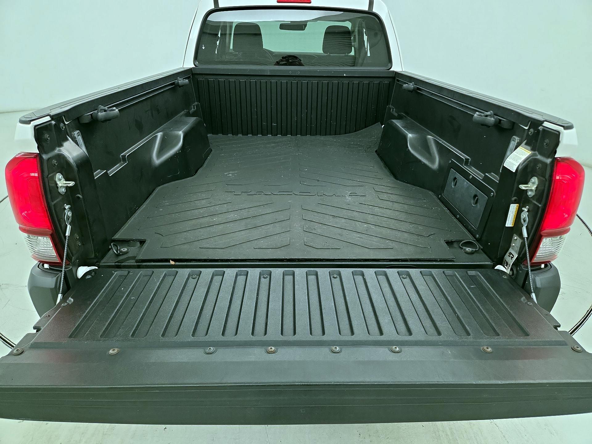 Thumbnail: 2021 Toyota Tacoma - 20