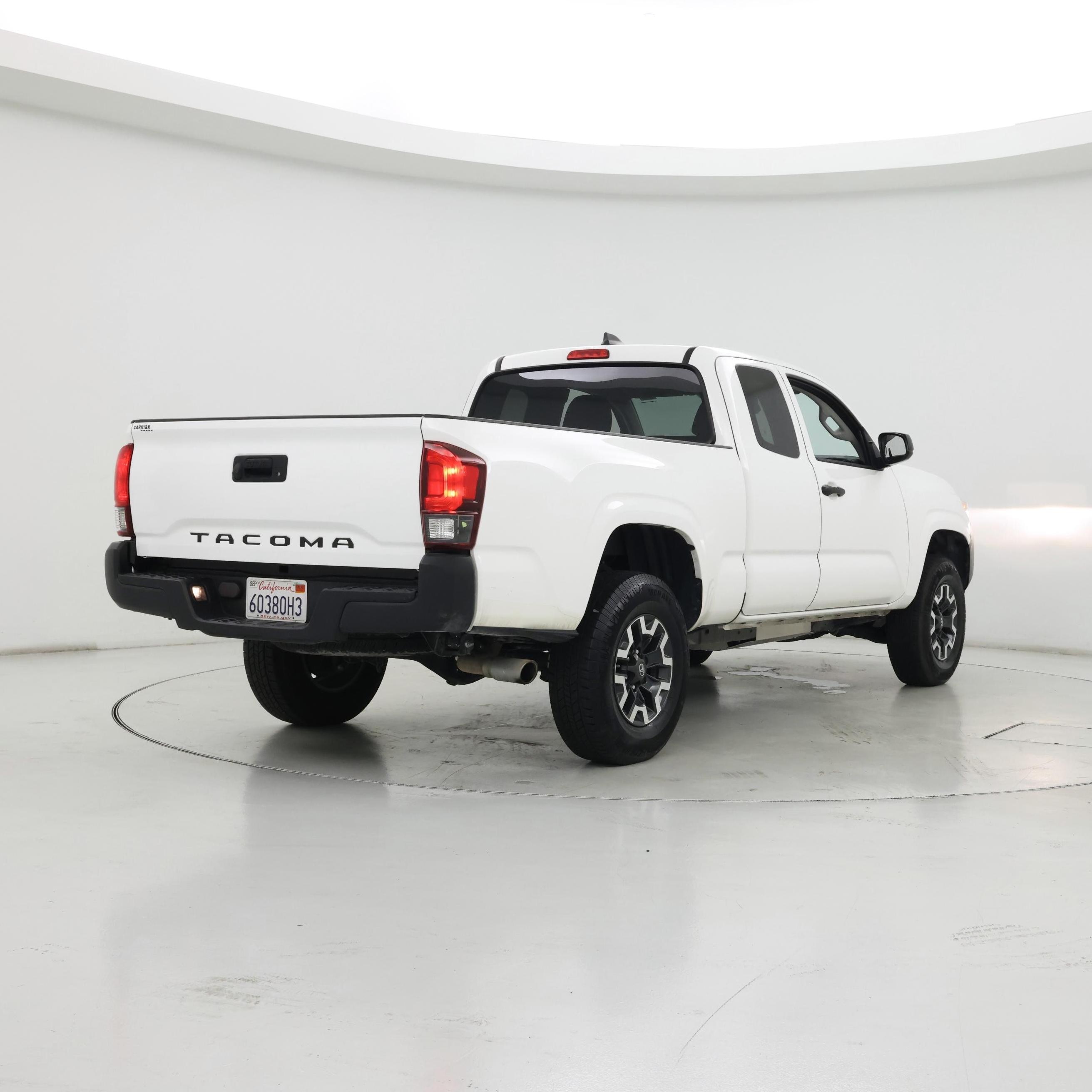 Thumbnail: 2021 Toyota Tacoma - 8