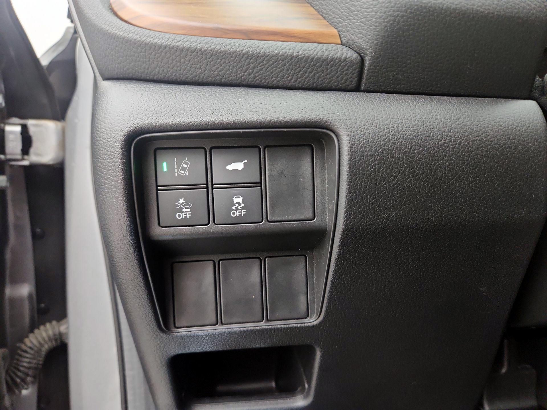 Thumbnail: 2018 Honda CR-V - 13