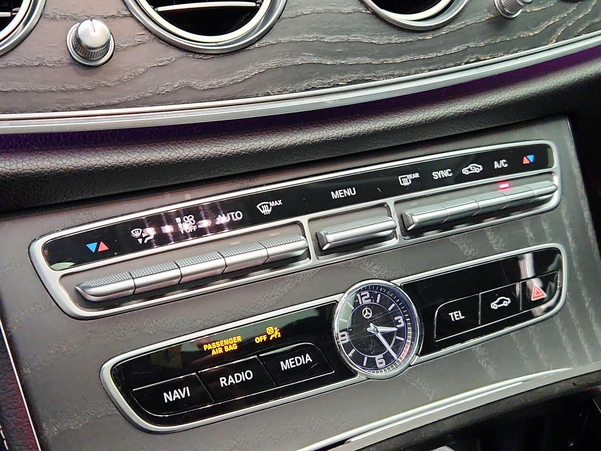 Thumbnail: 2019 Mercedes-Benz E-Class - 17