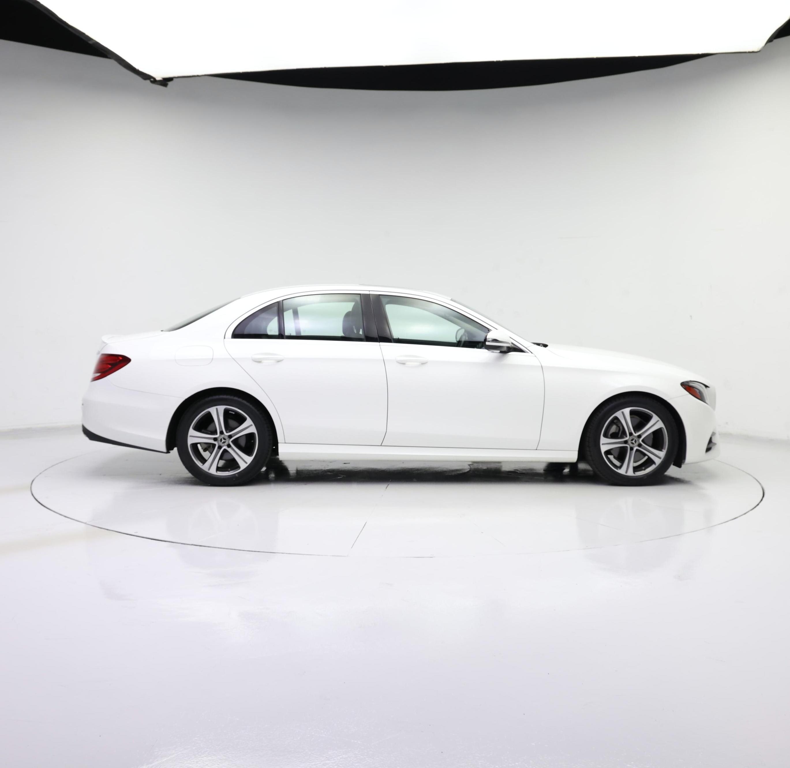 Thumbnail: 2019 Mercedes-Benz E-Class - 7