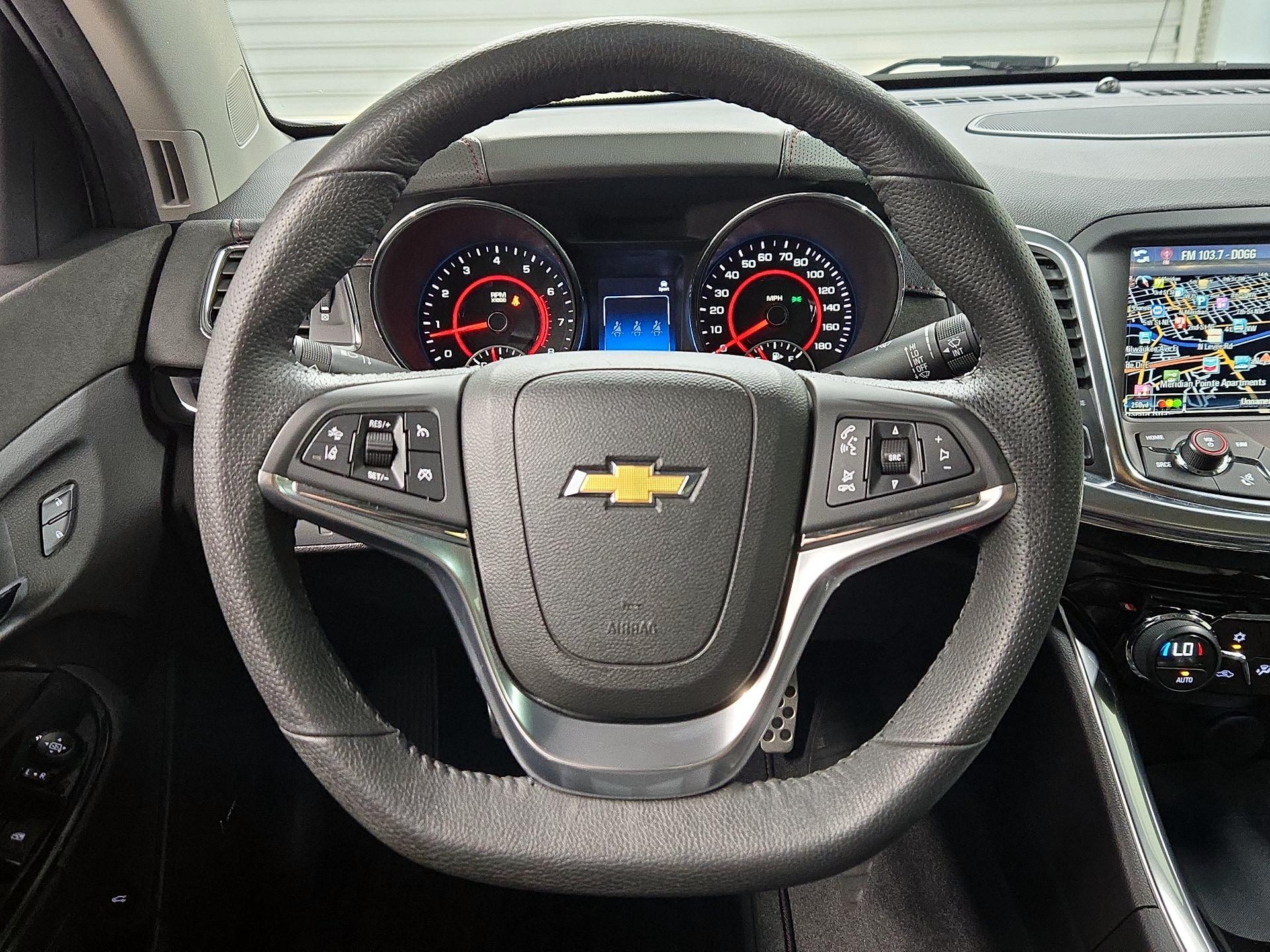 Thumbnail: 2016 Chevrolet  - 10
