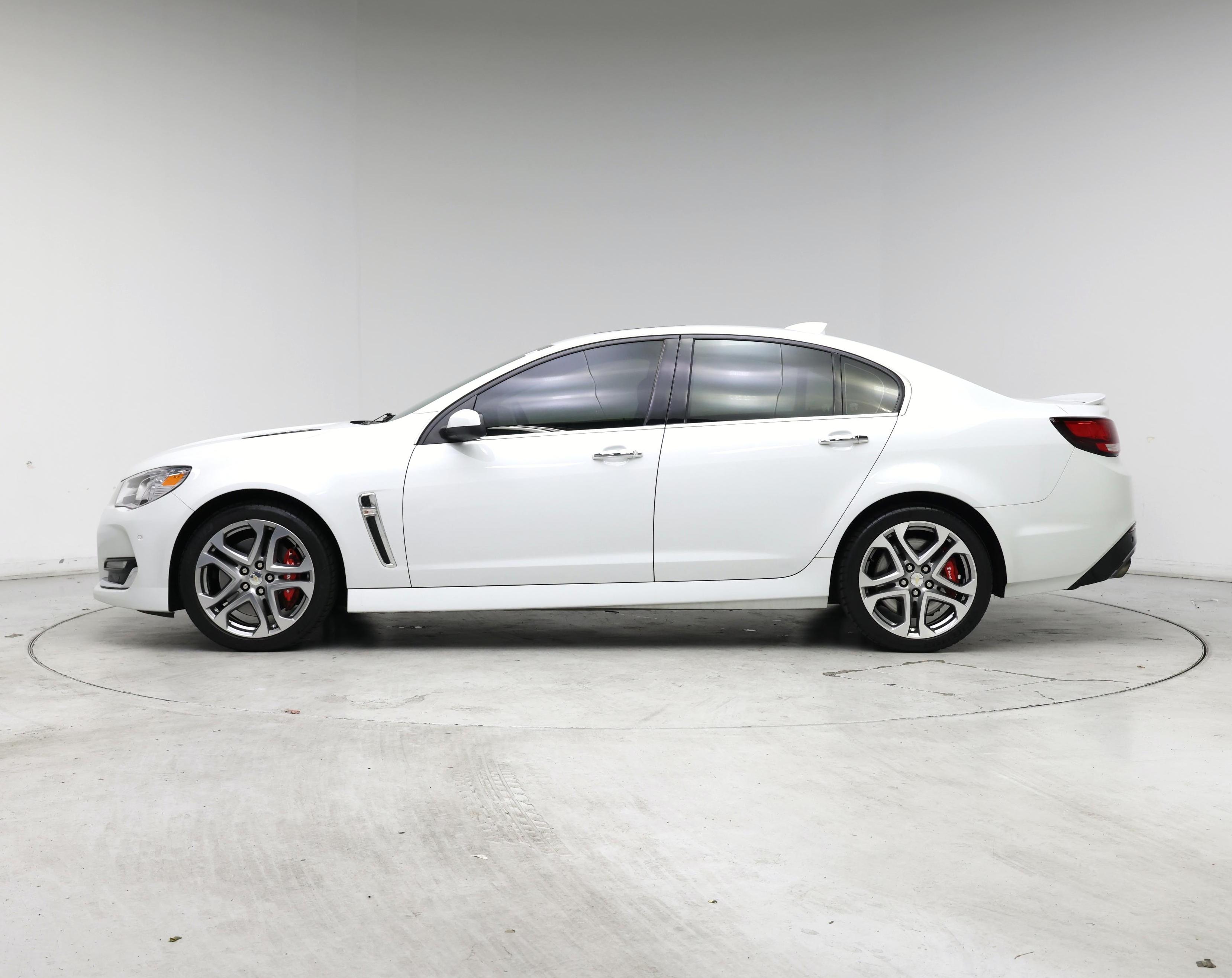Thumbnail: 2016 Chevrolet  - 3