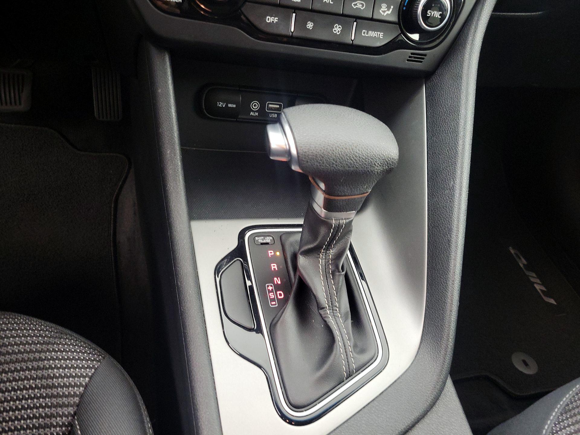 Thumbnail: 2019 Kia Niro - 17