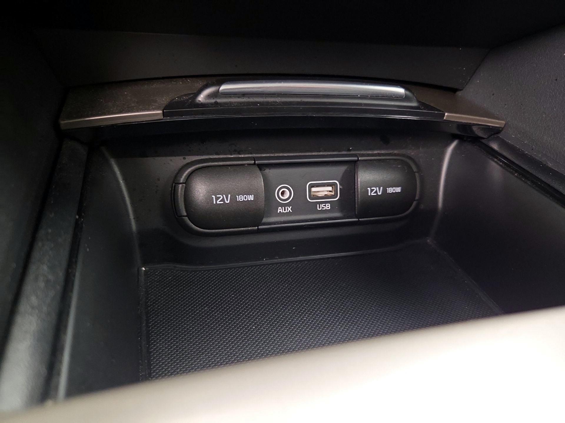 Thumbnail: 2018 Kia Optima - 19