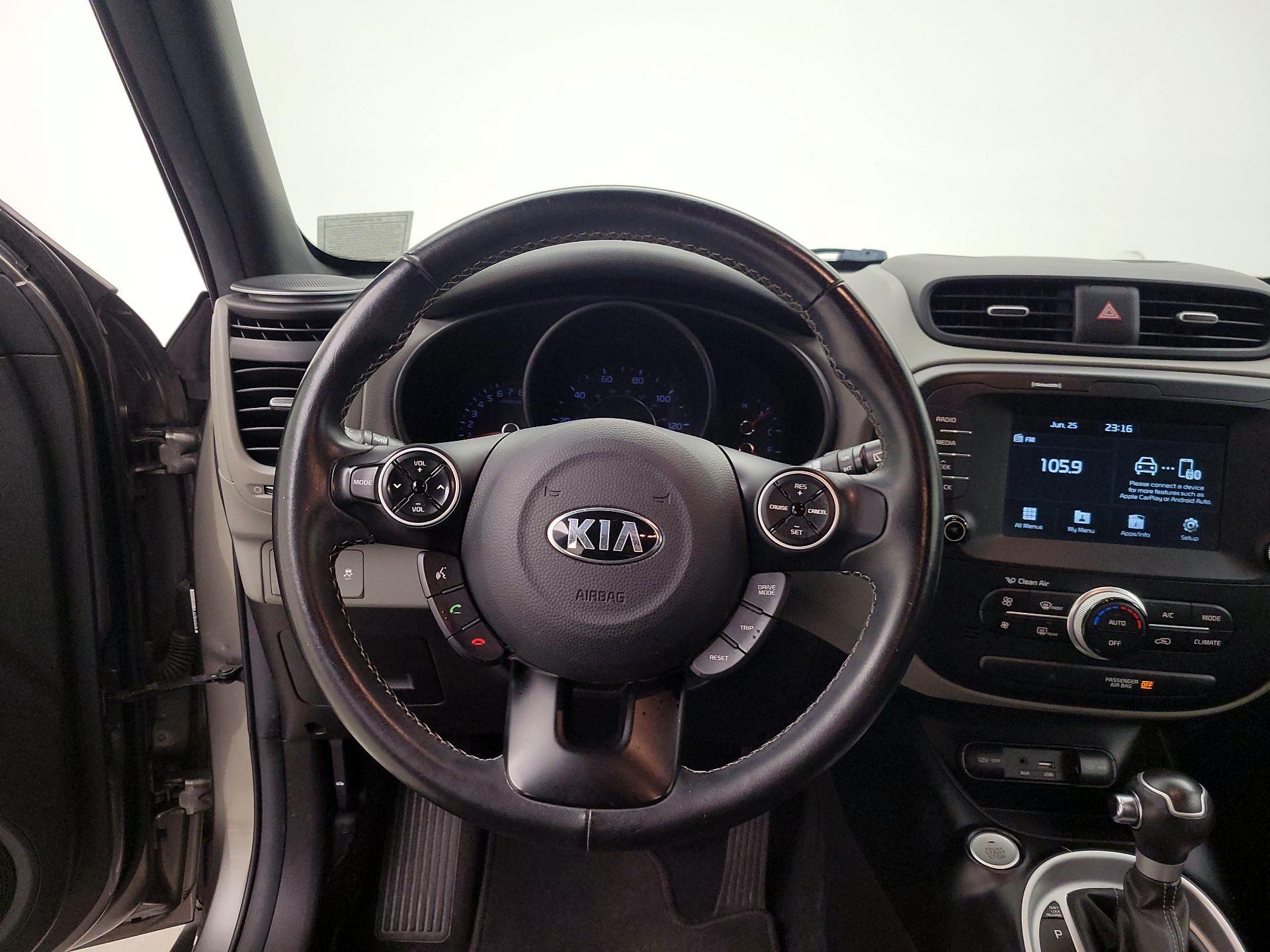 Thumbnail: 2017 Kia Soul - 10