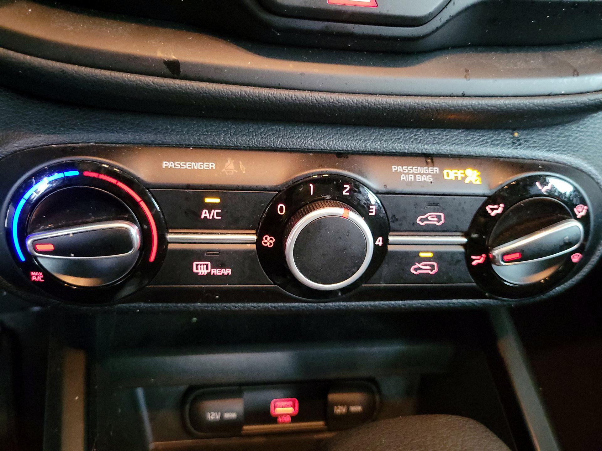 Thumbnail: 2021 Kia Soul - 16