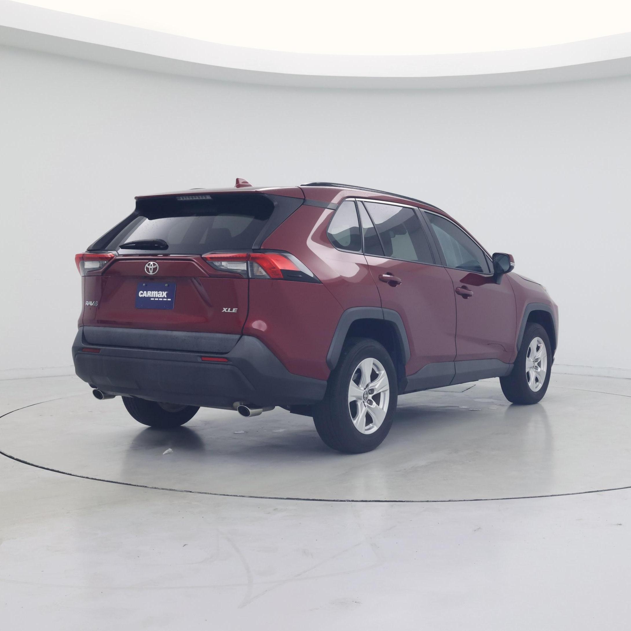 Thumbnail: 2021 Toyota RAV4 - 8