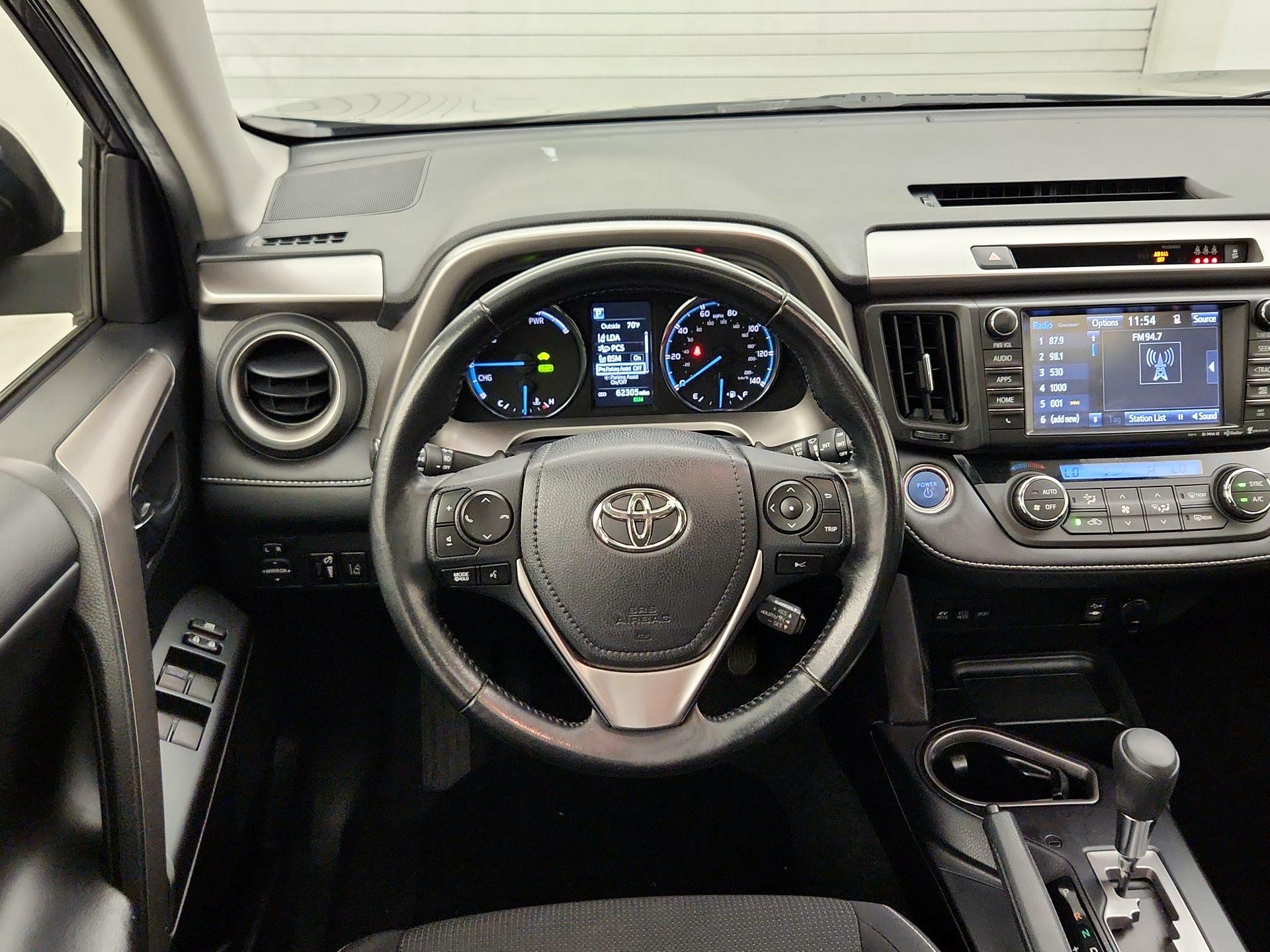 Thumbnail: 2018 Toyota RAV4 - 10