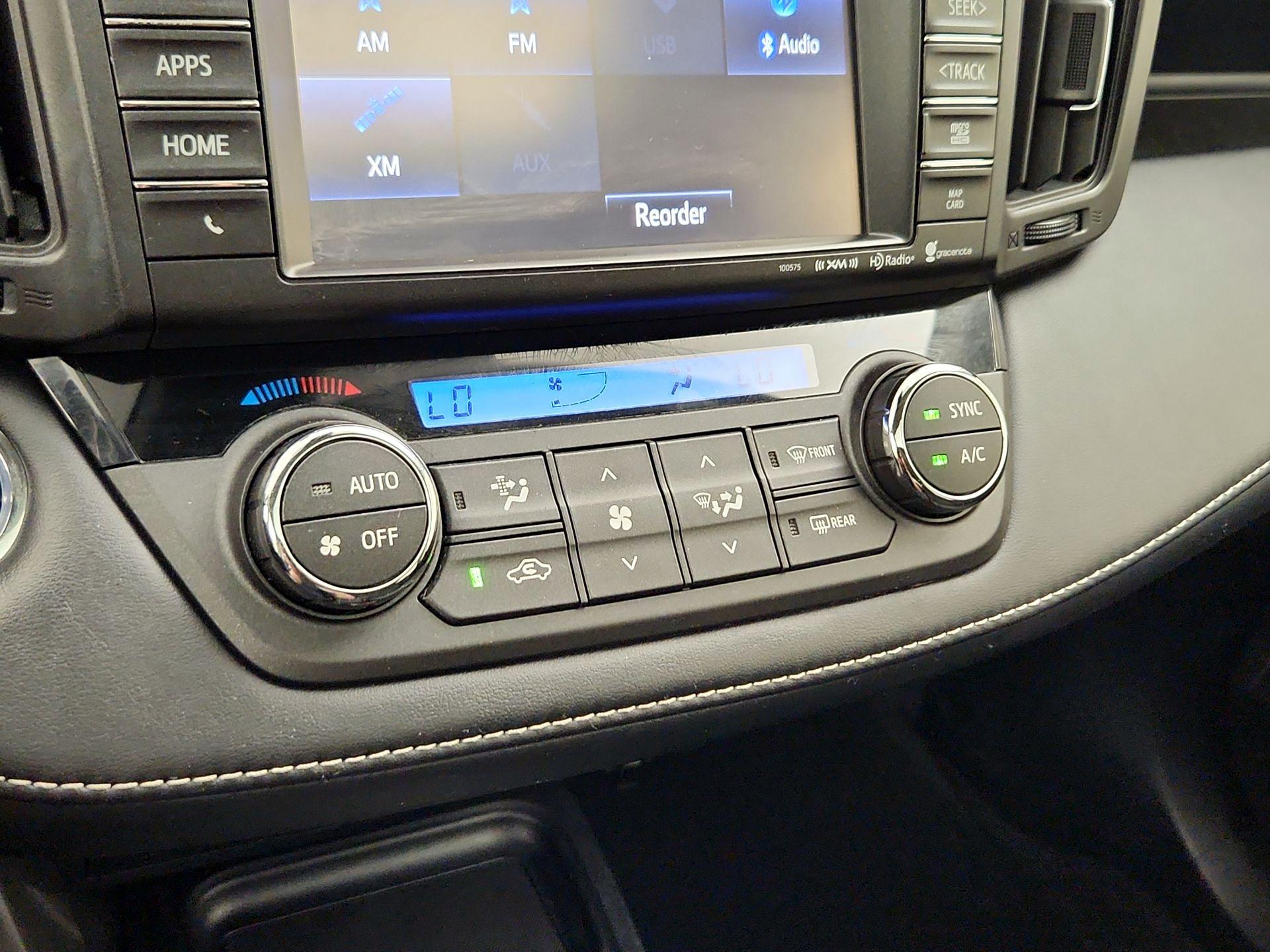 Thumbnail: 2018 Toyota RAV4 - 16