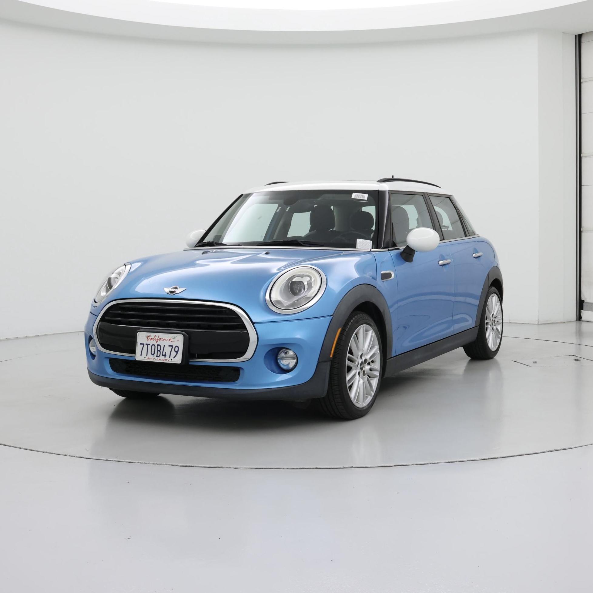 Thumbnail: 2016 MINI Cooper Hardtop - 4