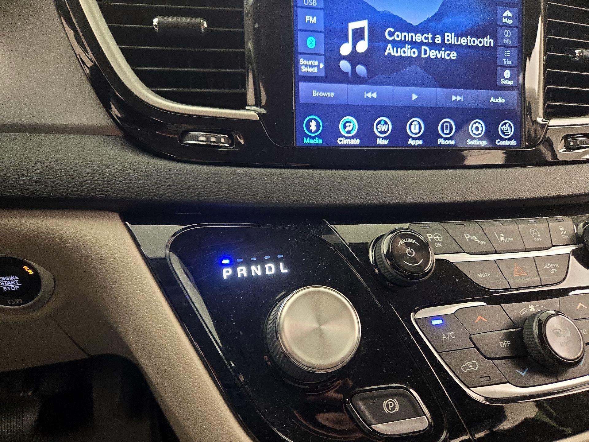 Thumbnail: 2020 Chrysler Pacifica - 16