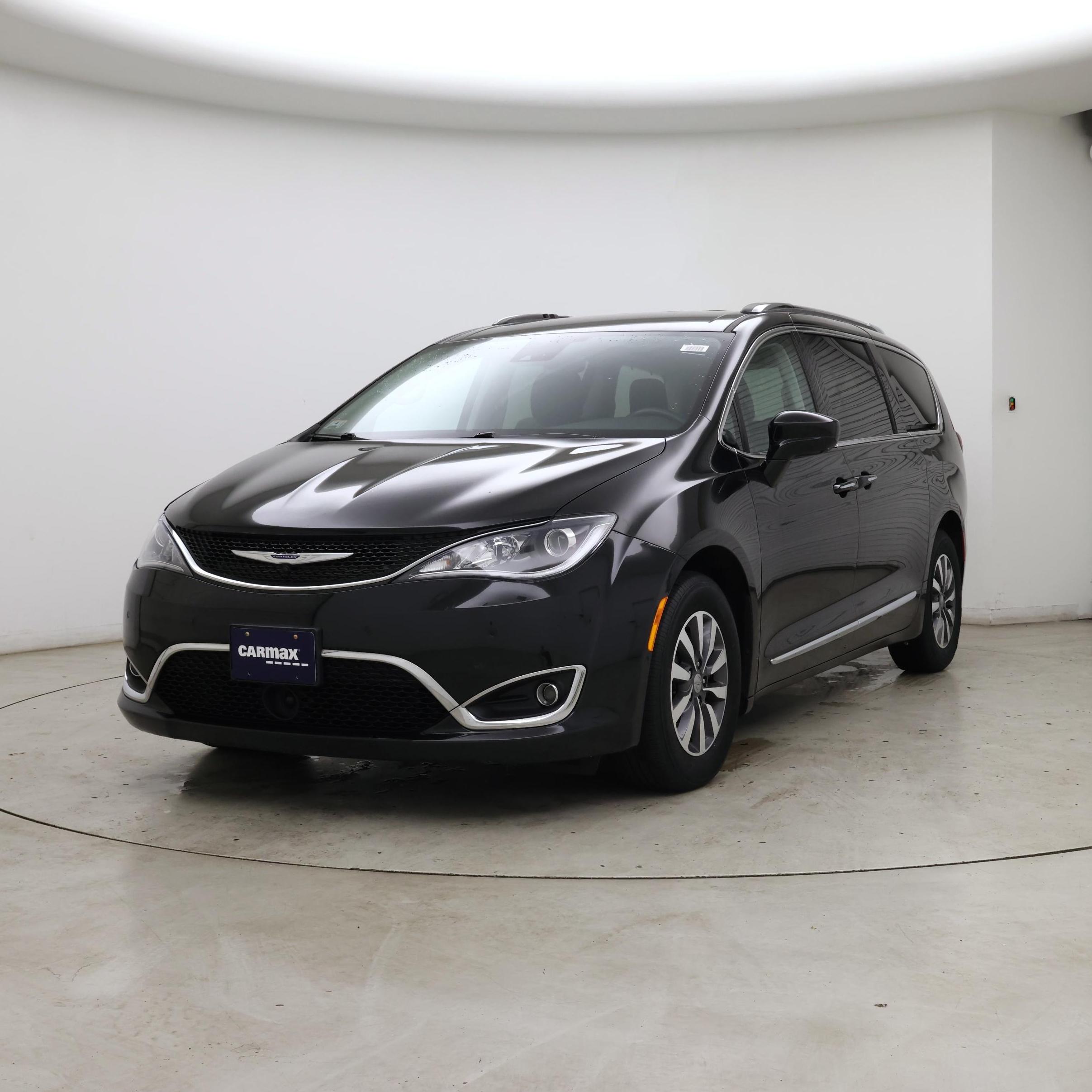 Thumbnail: 2020 Chrysler Pacifica - 4