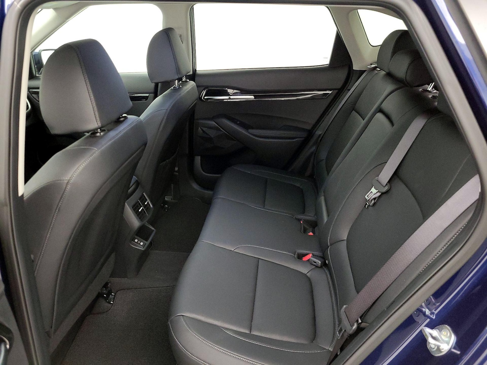 2025 Kia Seltos EX - Photo 22