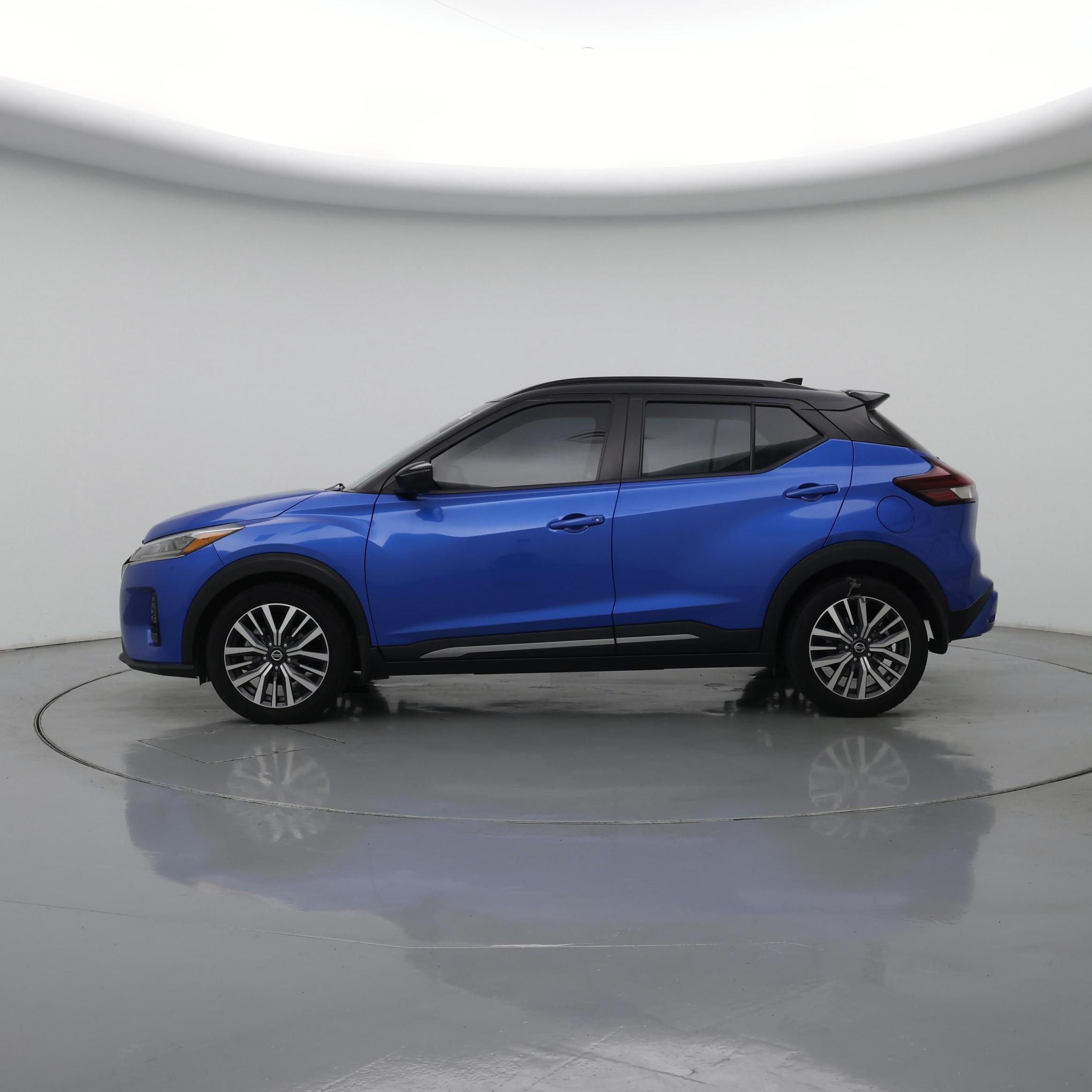 Thumbnail: 2021 Nissan Kicks - 3