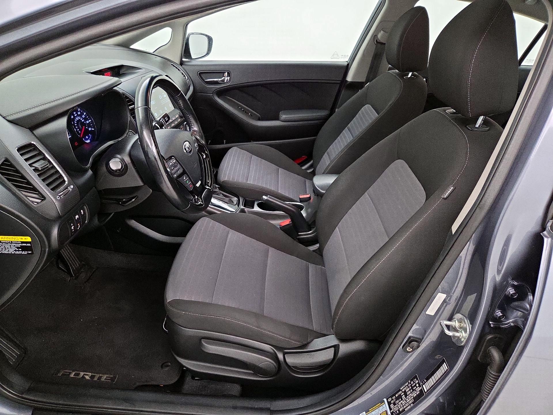 Thumbnail: 2018 Kia Forte - 11