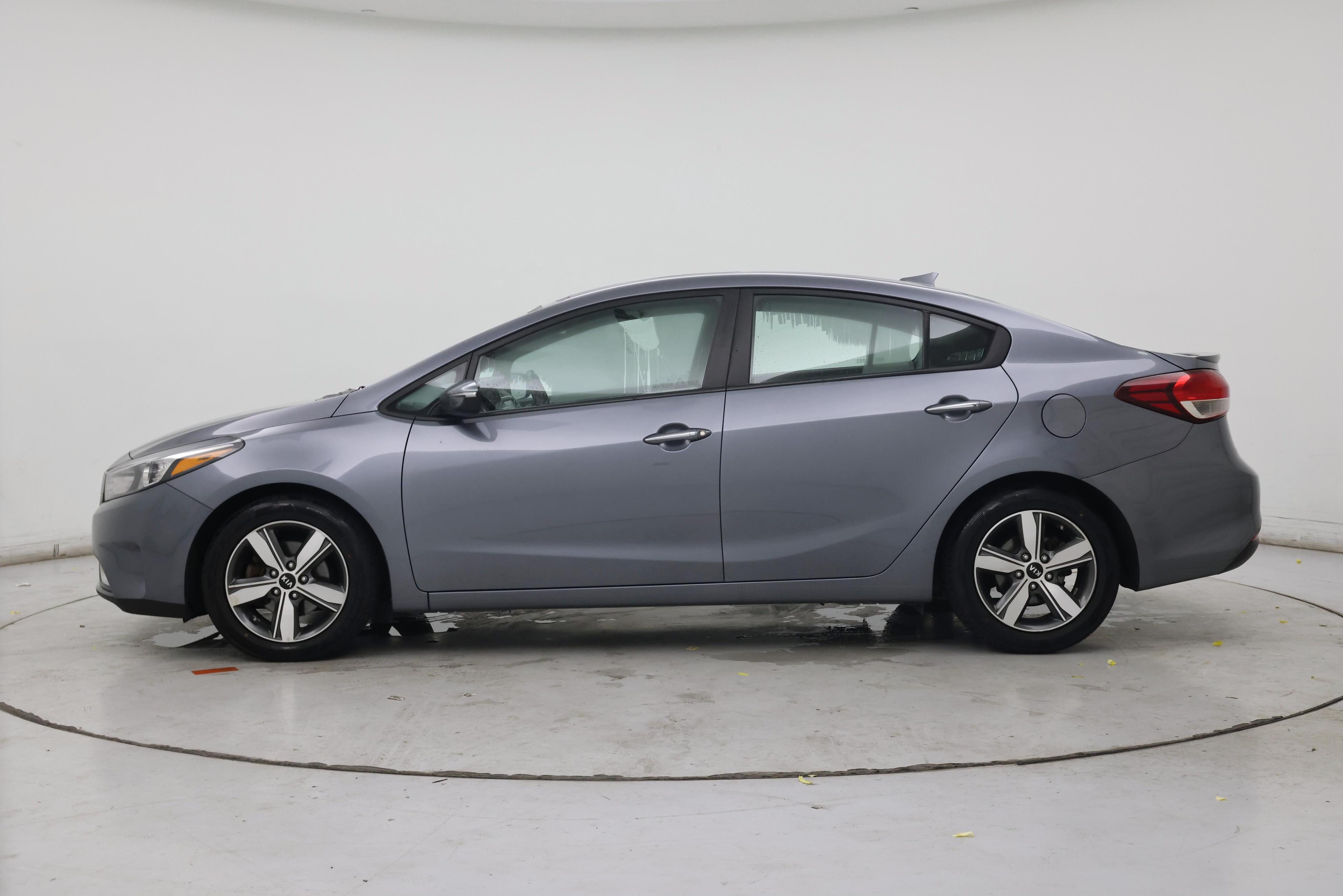 Thumbnail: 2018 Kia Forte - 3