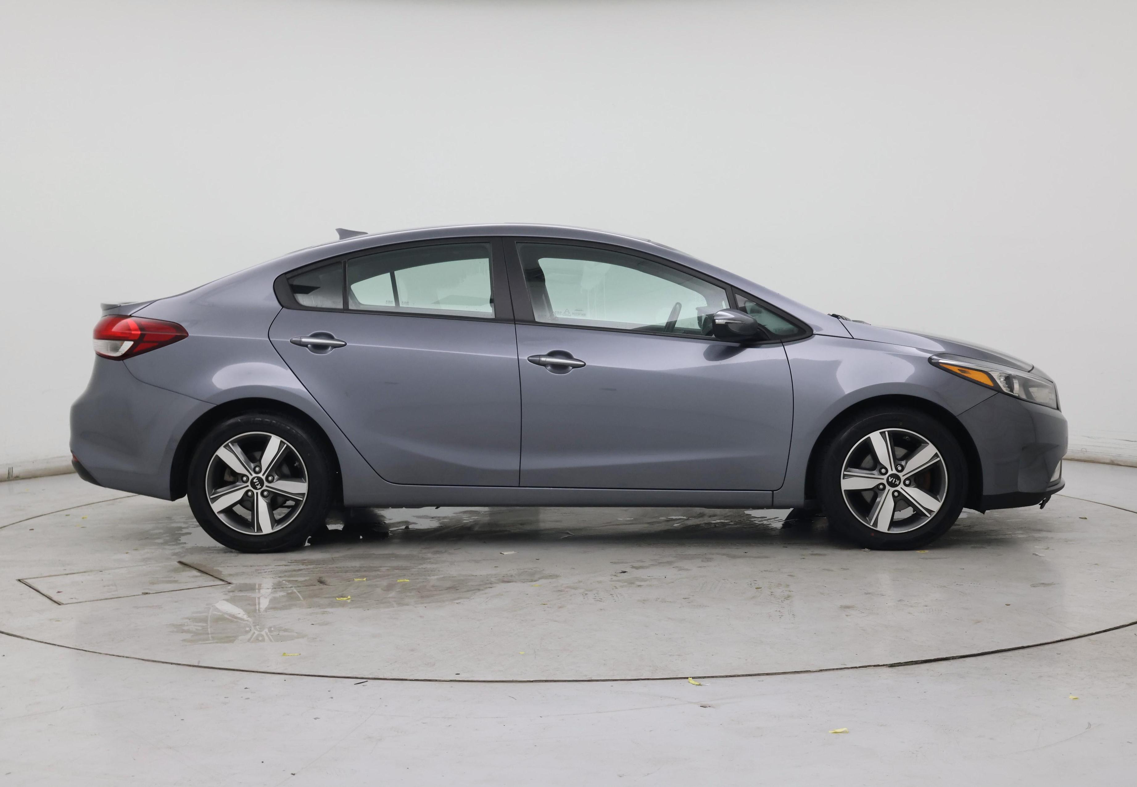 Thumbnail: 2018 Kia Forte - 7