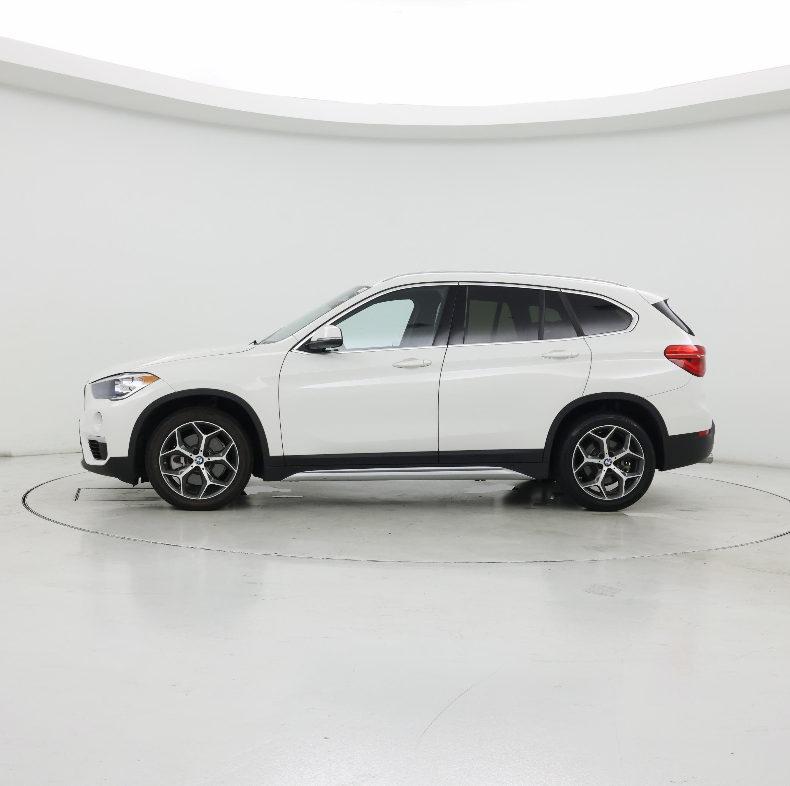 Thumbnail: 2018 BMW X1 - 3