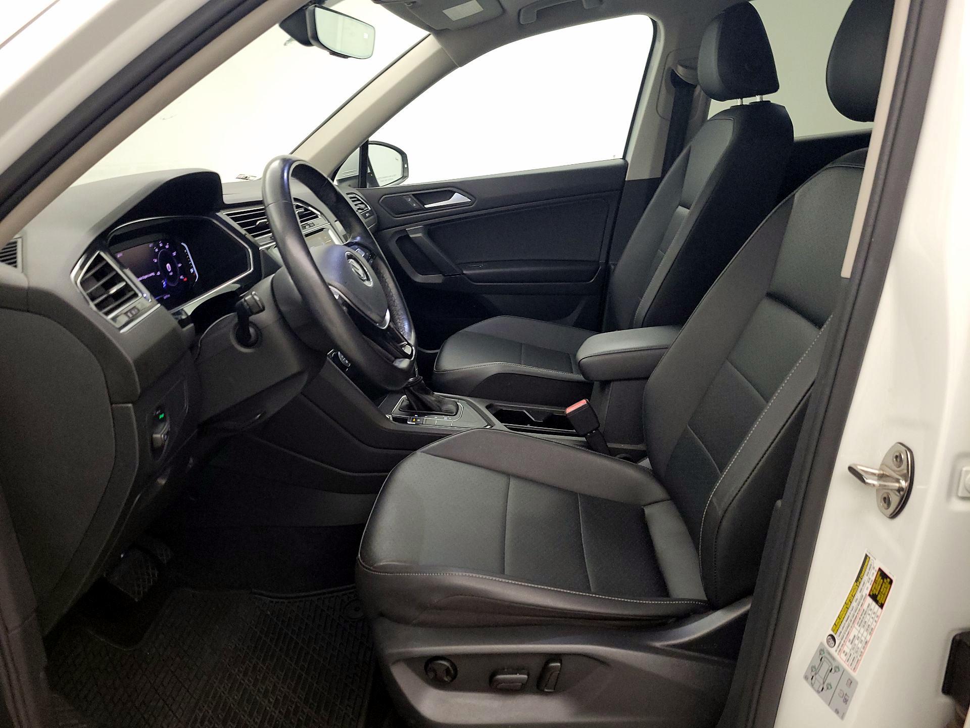 Thumbnail: 2019 Volkswagen Tiguan - 11