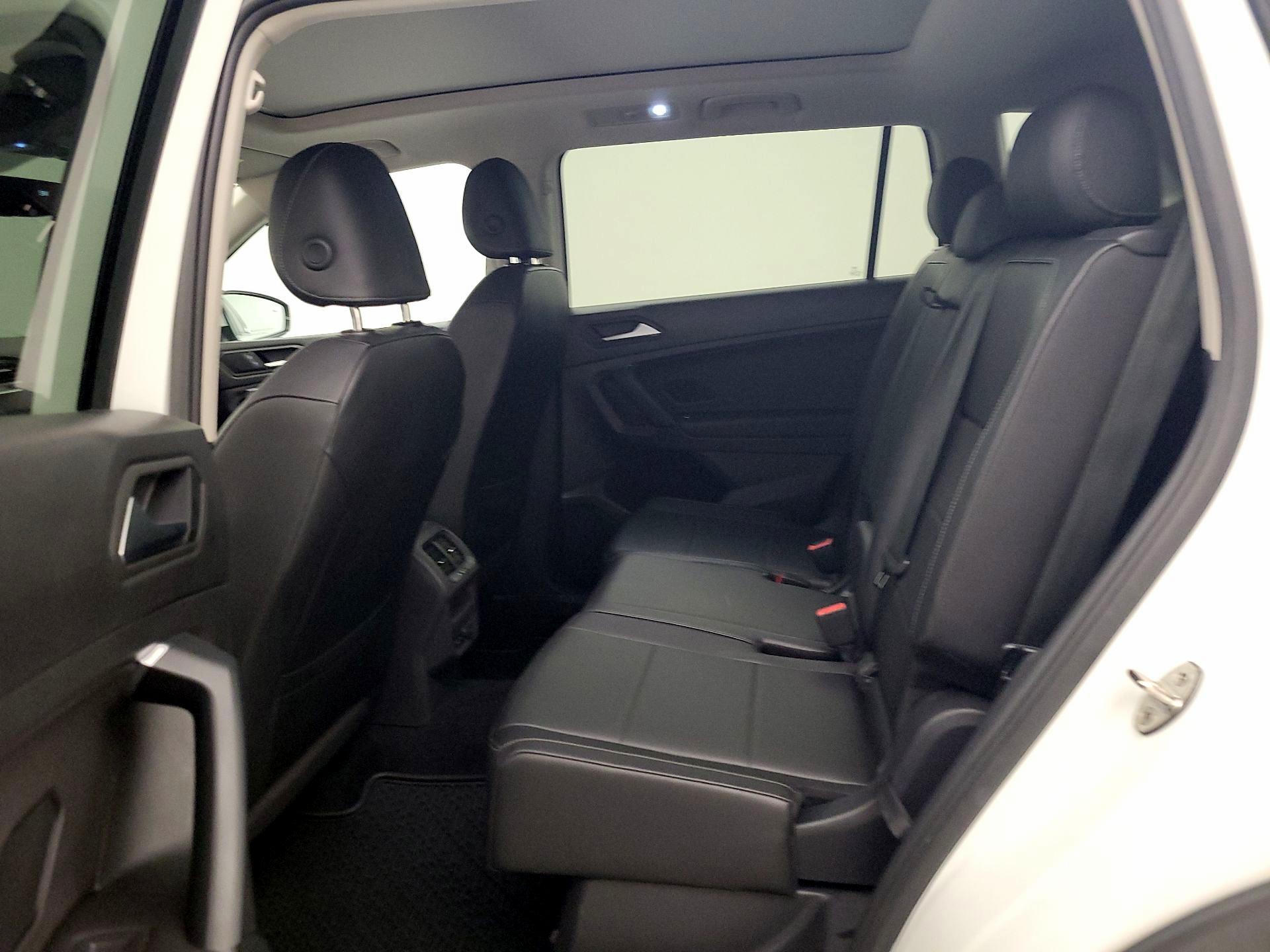 Thumbnail: 2019 Volkswagen Tiguan - 19