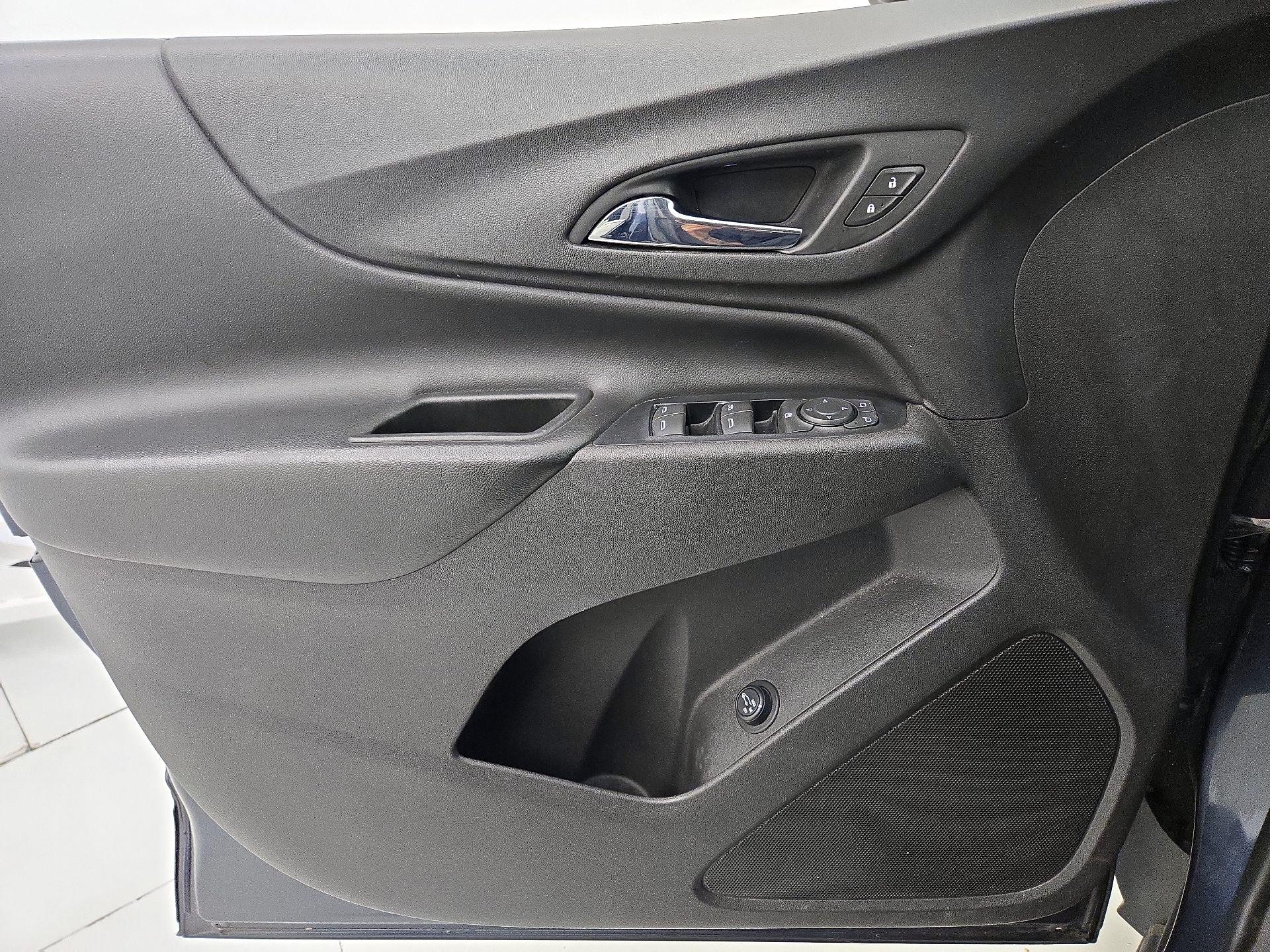 Thumbnail: 2018 Chevrolet Equinox - 12