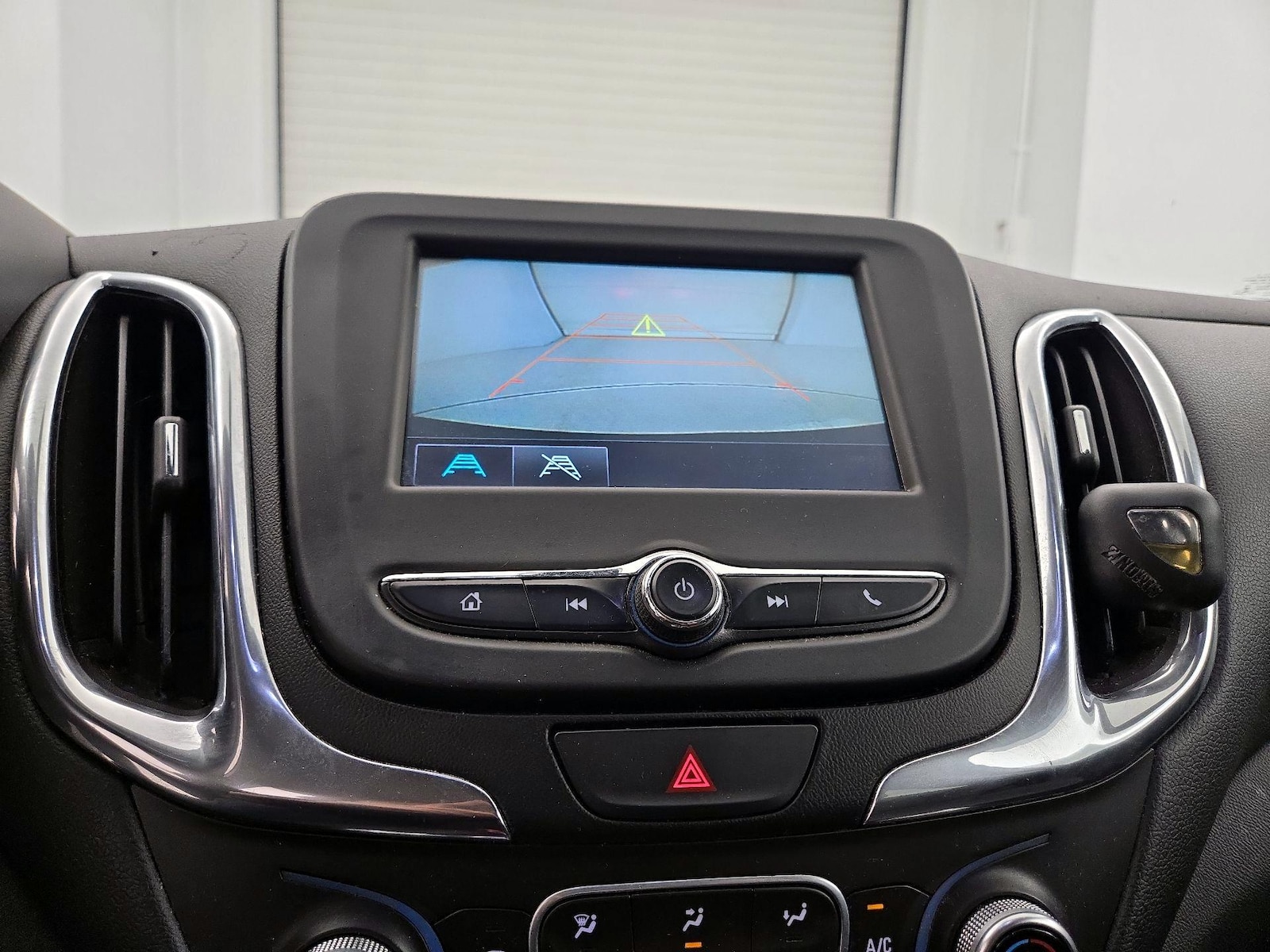 2018 Chevrolet Equinox LT - Photo 15