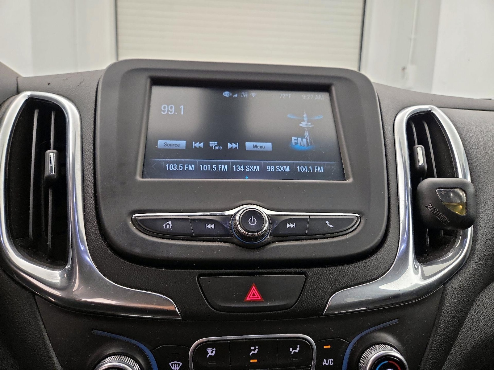 2018 Chevrolet Equinox LT - Photo 16