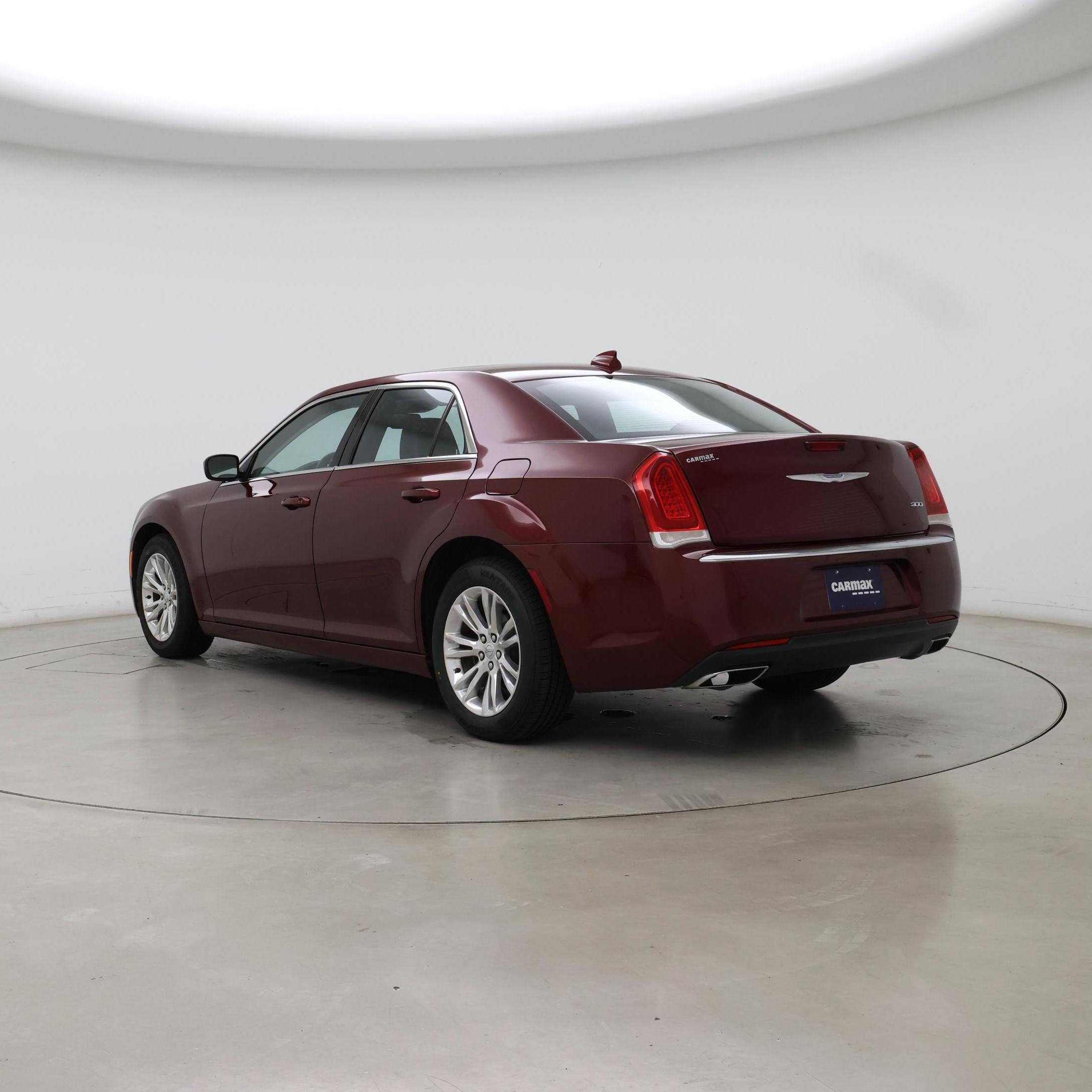 Thumbnail: 2017 Chrysler 300 - 2