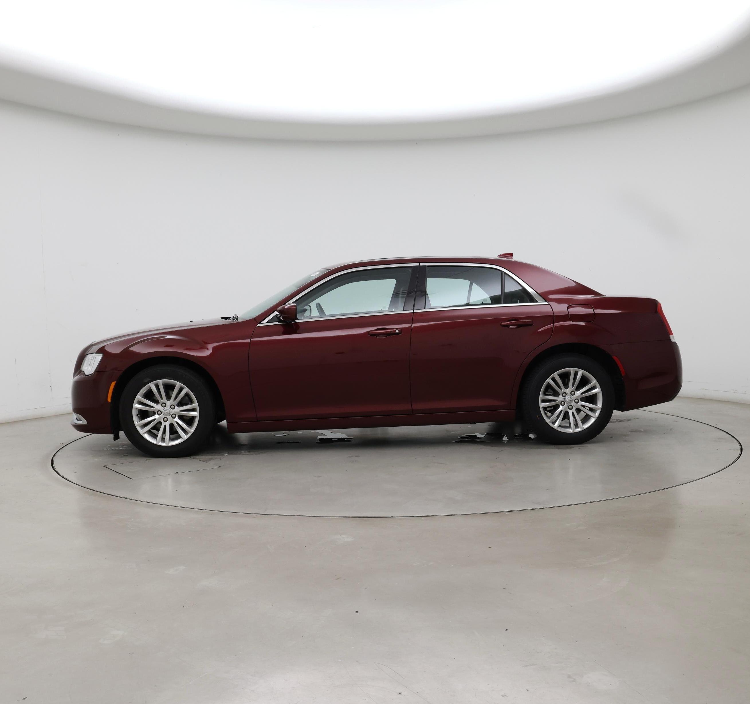 Thumbnail: 2017 Chrysler 300 - 3