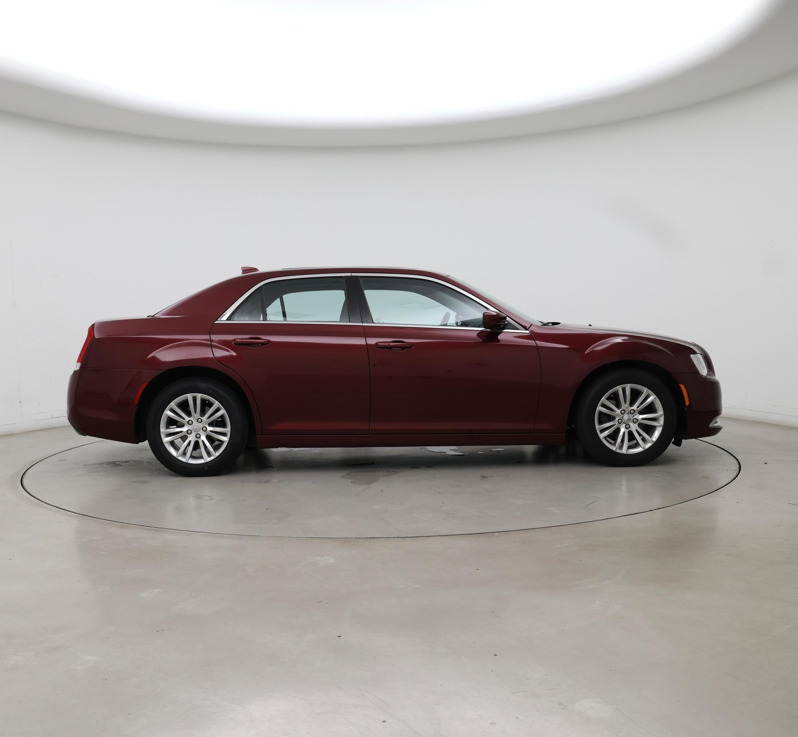Thumbnail: 2017 Chrysler 300 - 7