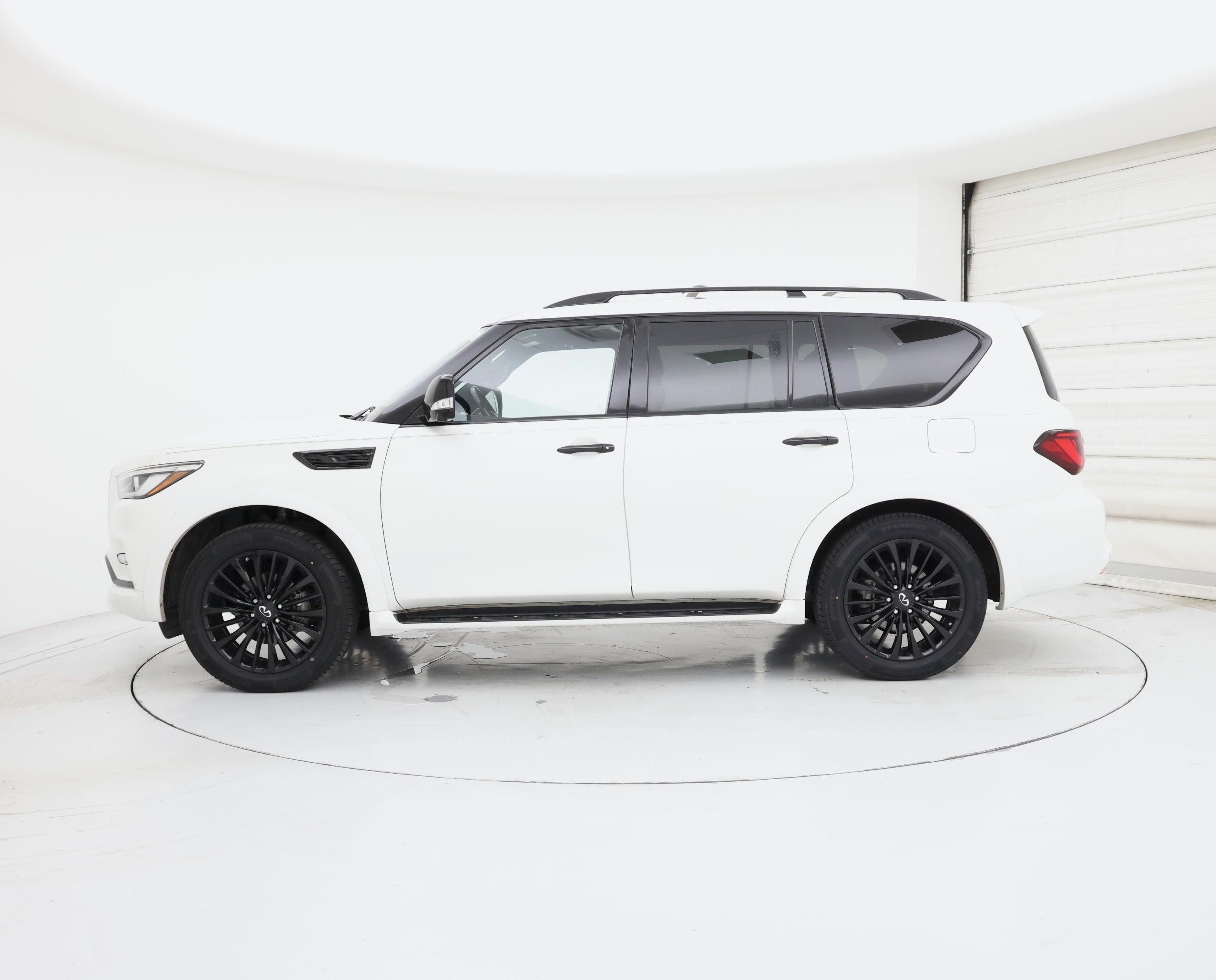 Thumbnail: 2024 INFINITI QX80 - 3