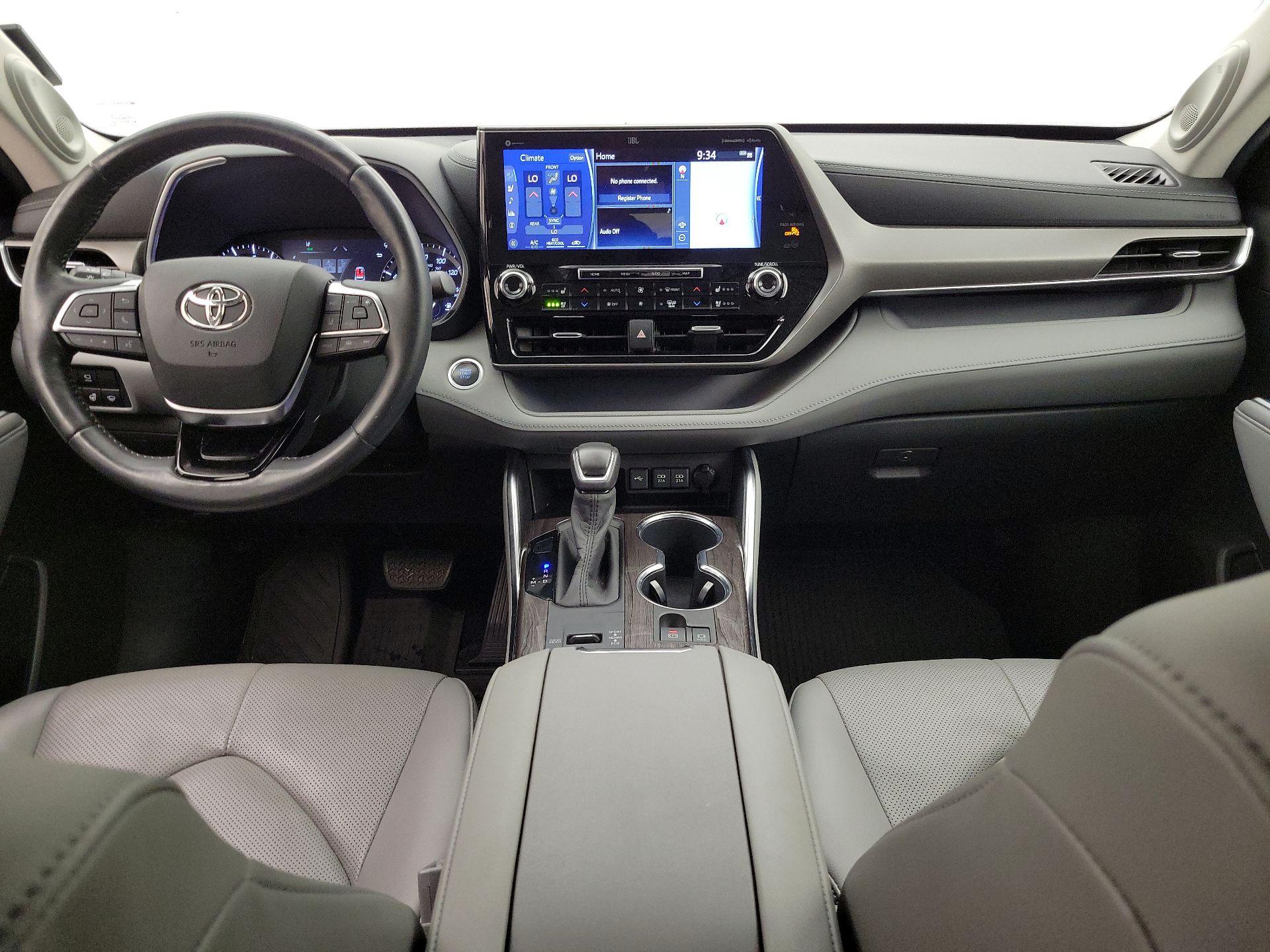 Thumbnail: 2020 Toyota Highlander - 9