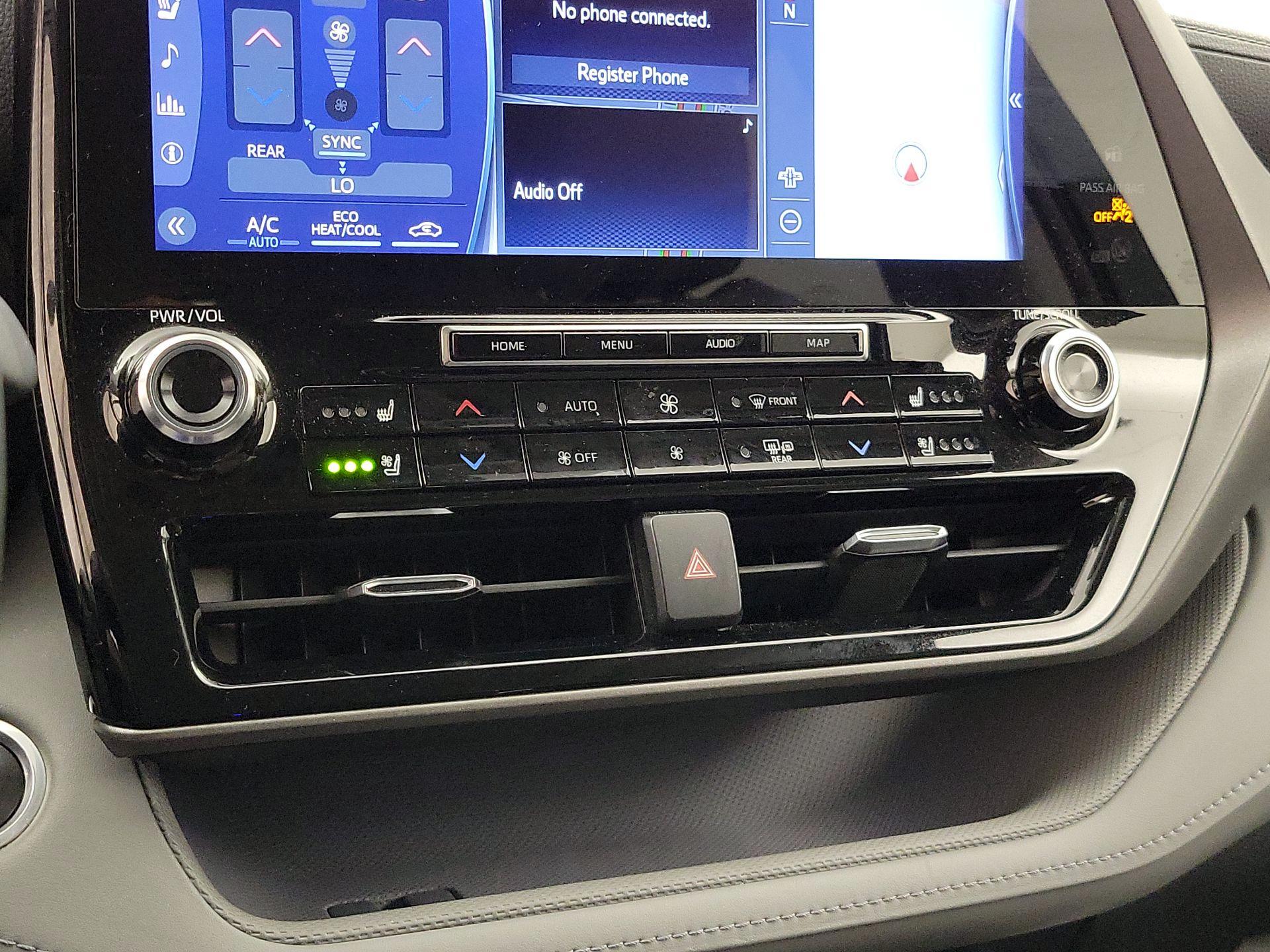 Thumbnail: 2020 Toyota Highlander - 16