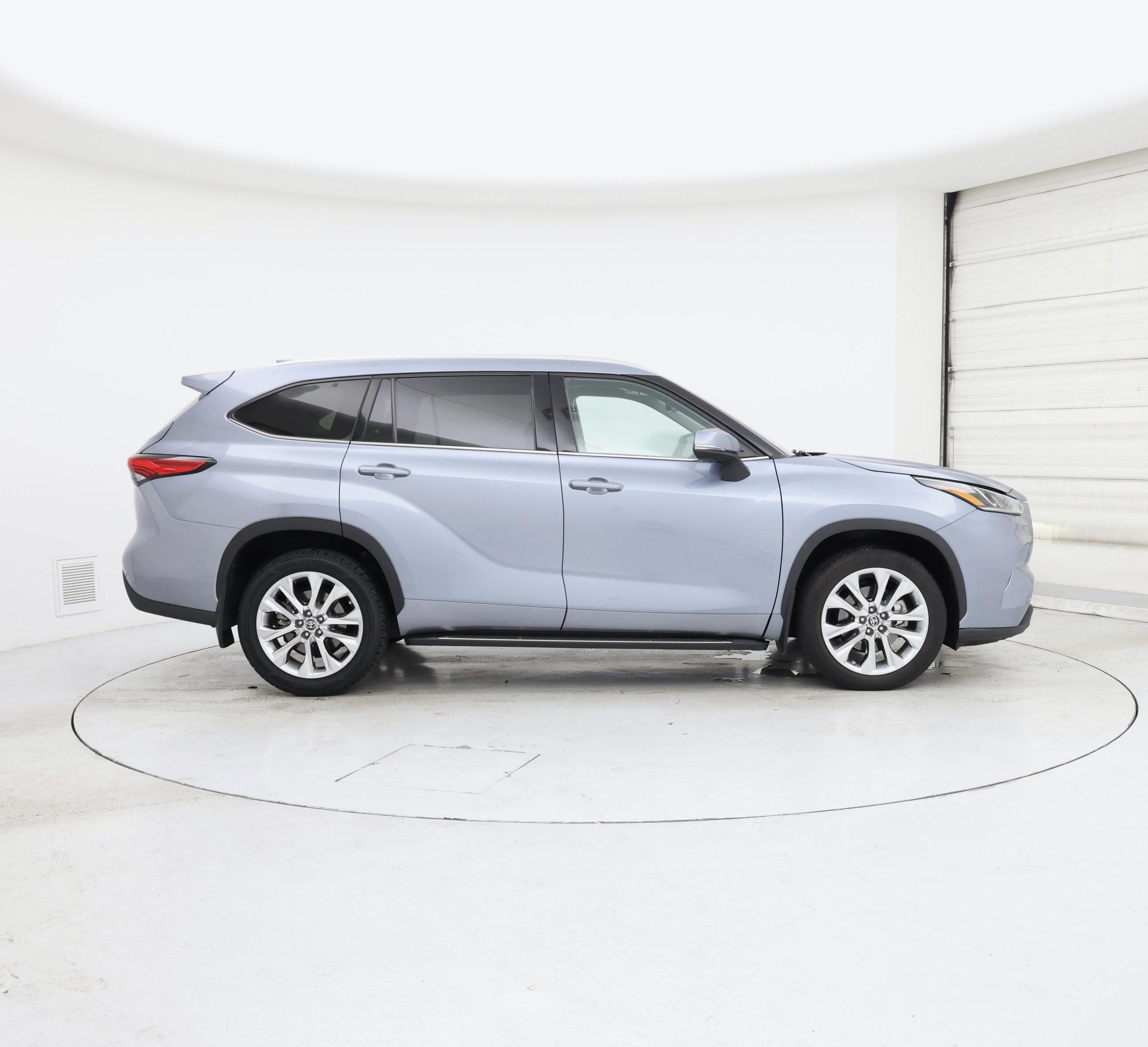 Thumbnail: 2020 Toyota Highlander - 7