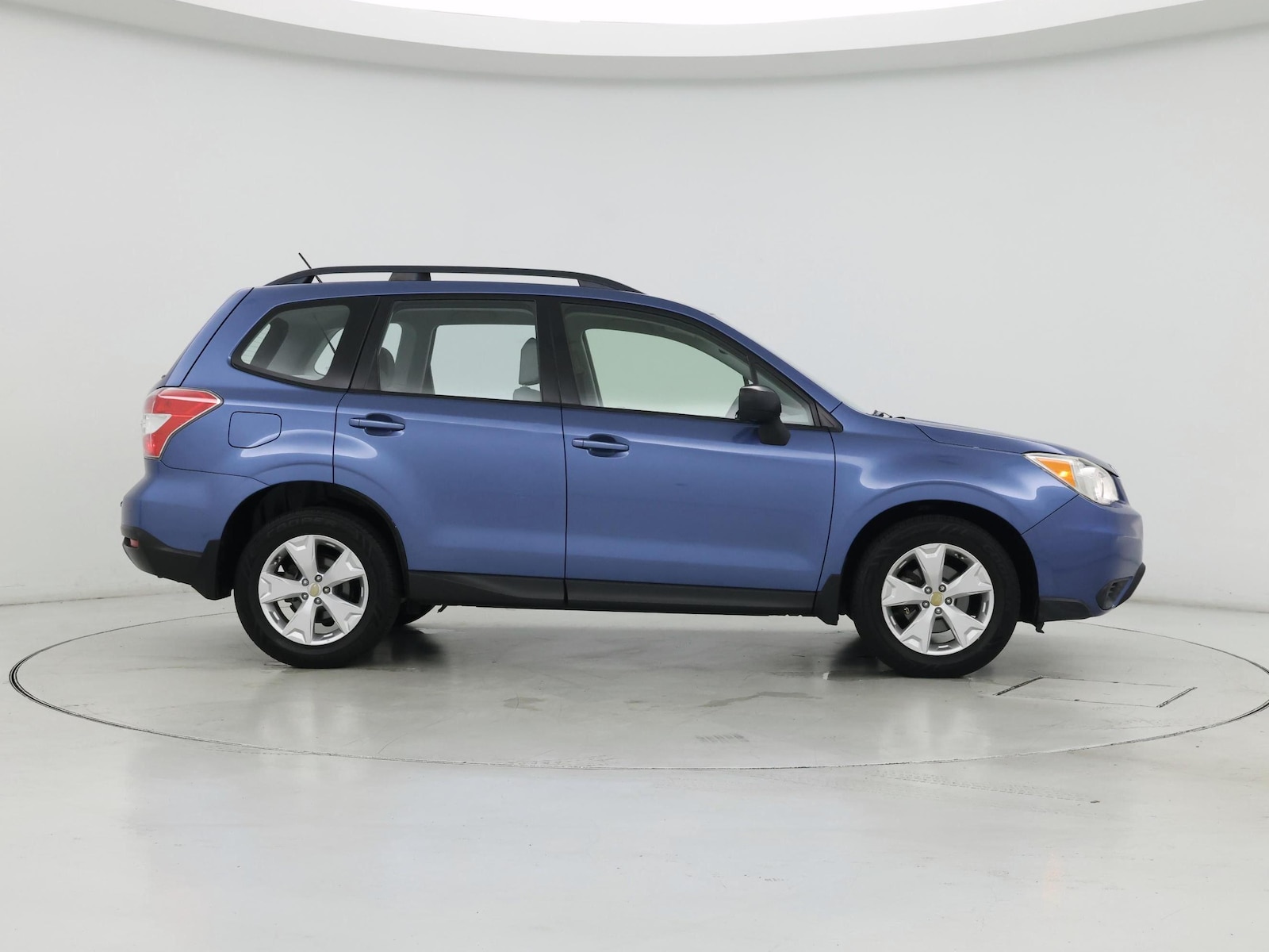 2015 Subaru Forester i - Photo 8