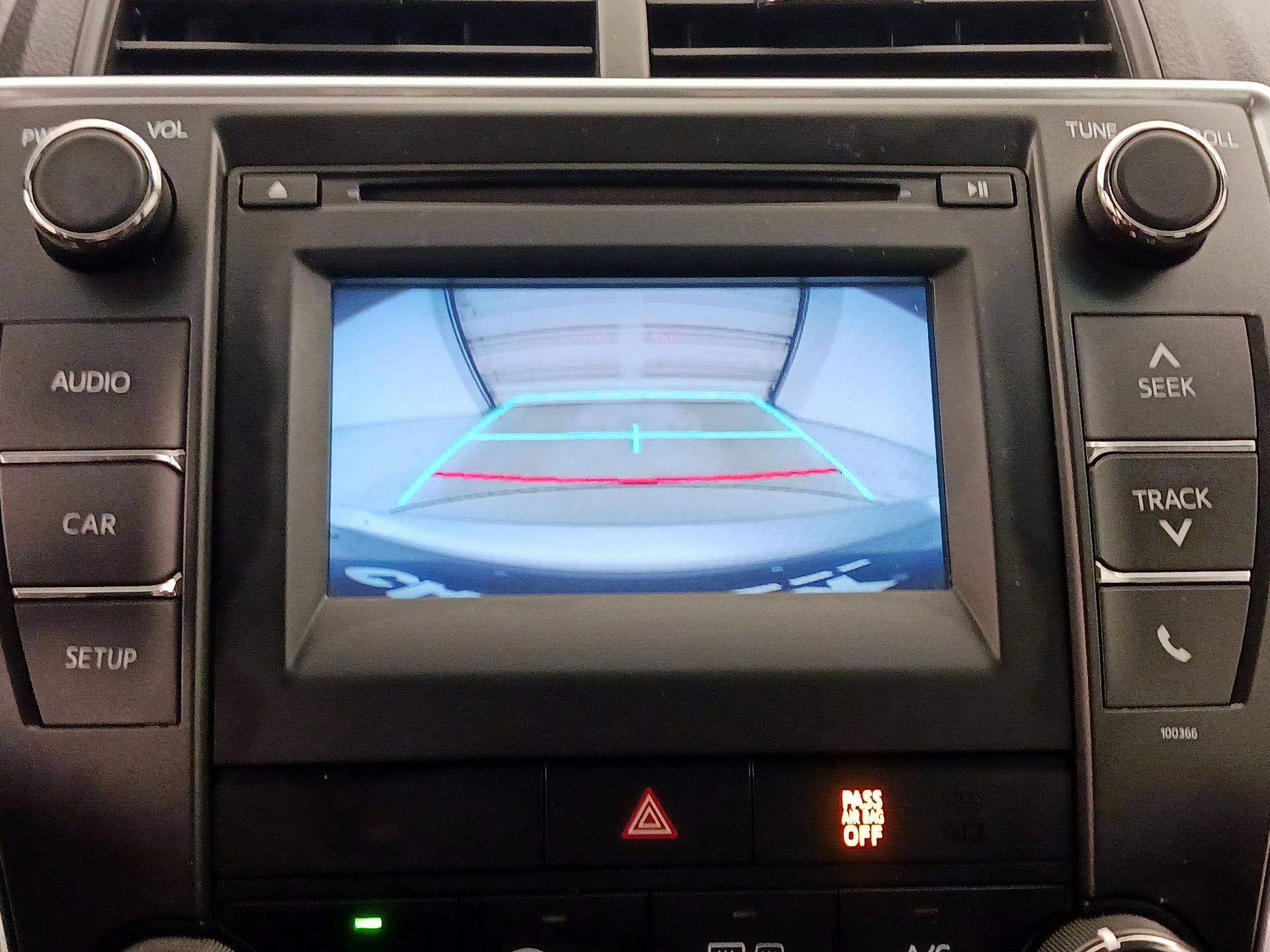 Thumbnail: 2015 Toyota Camry - 14
