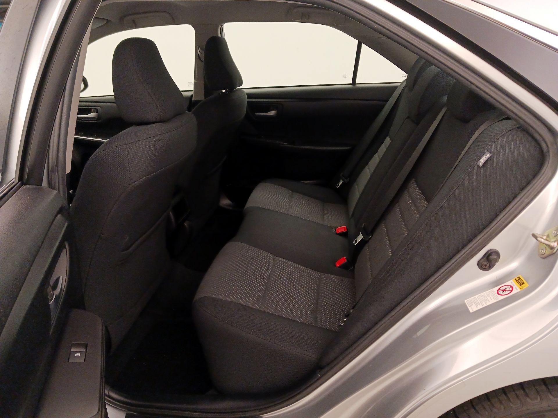 Thumbnail: 2015 Toyota Camry - 19