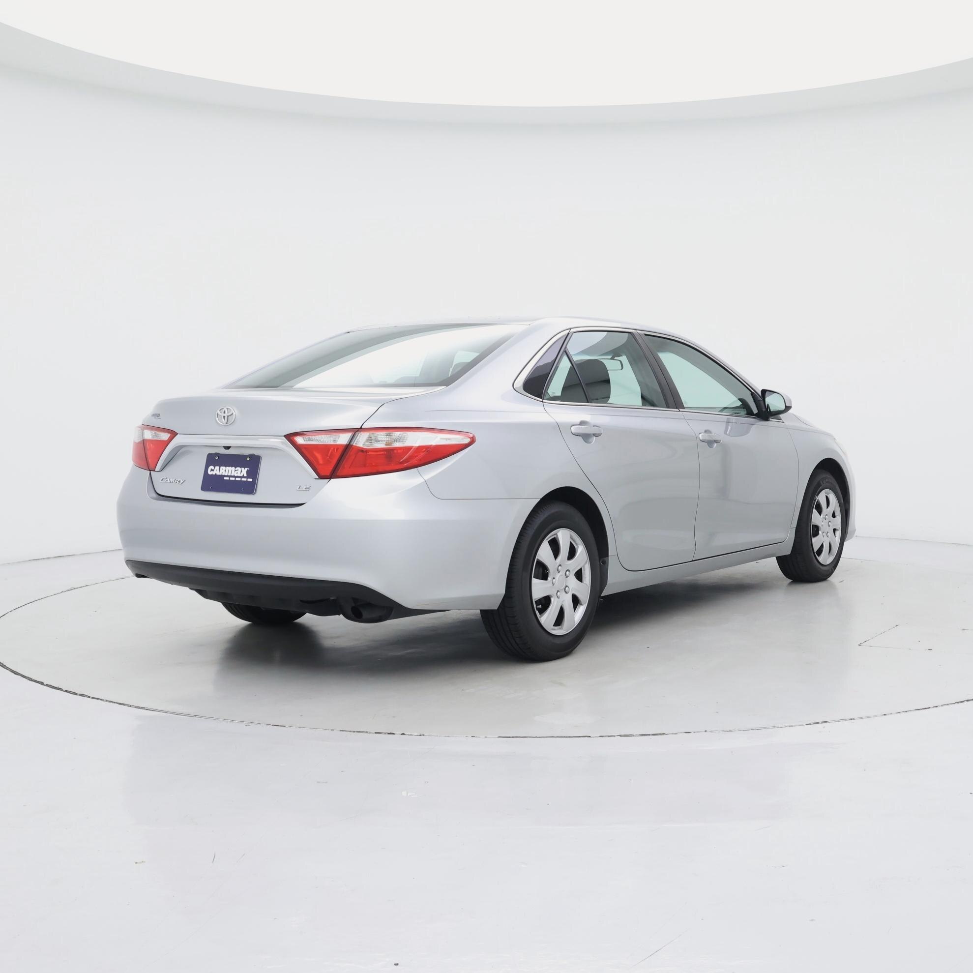 Thumbnail: 2015 Toyota Camry - 8