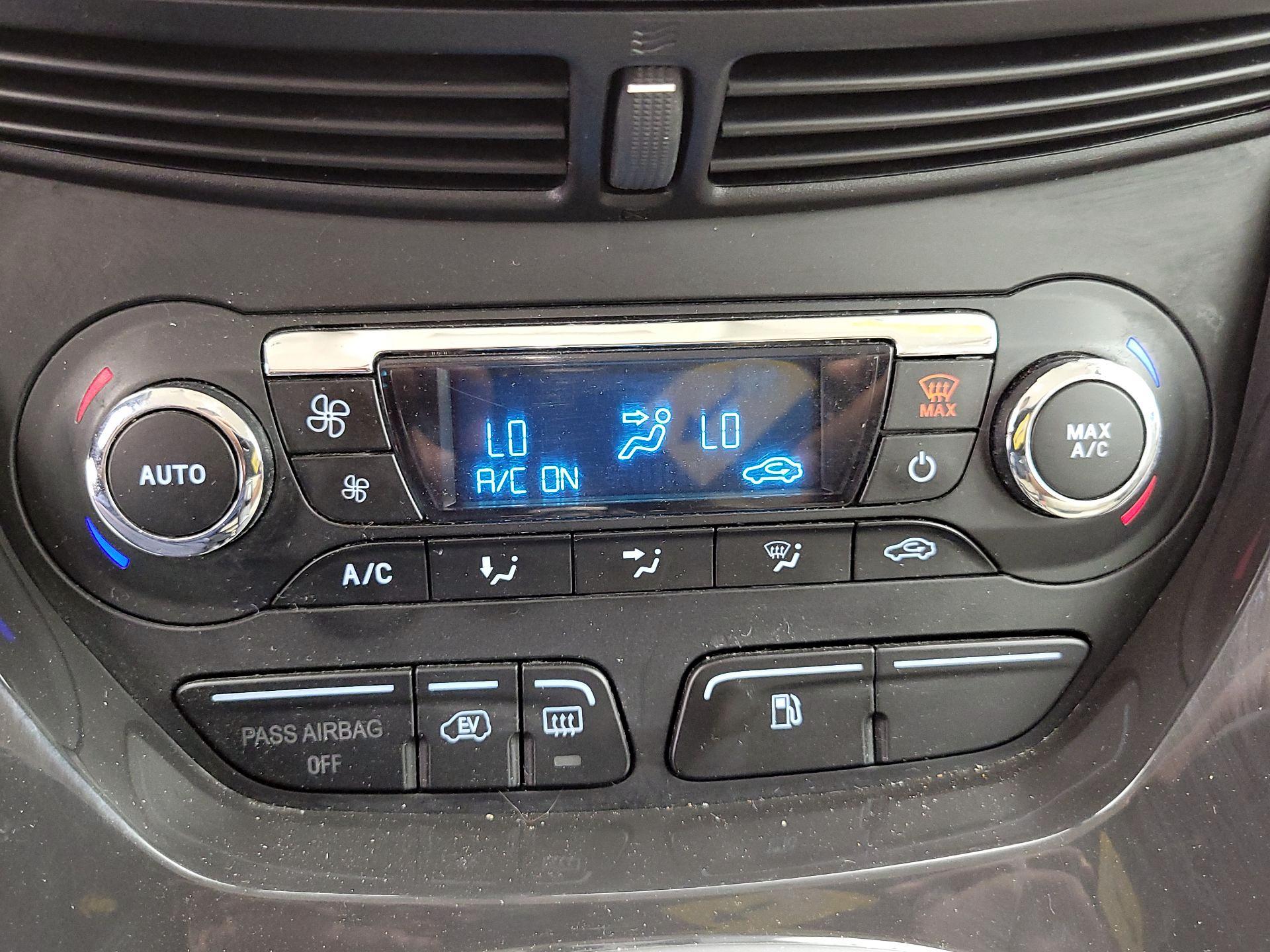 Thumbnail: 2014 Ford C-Max - 15