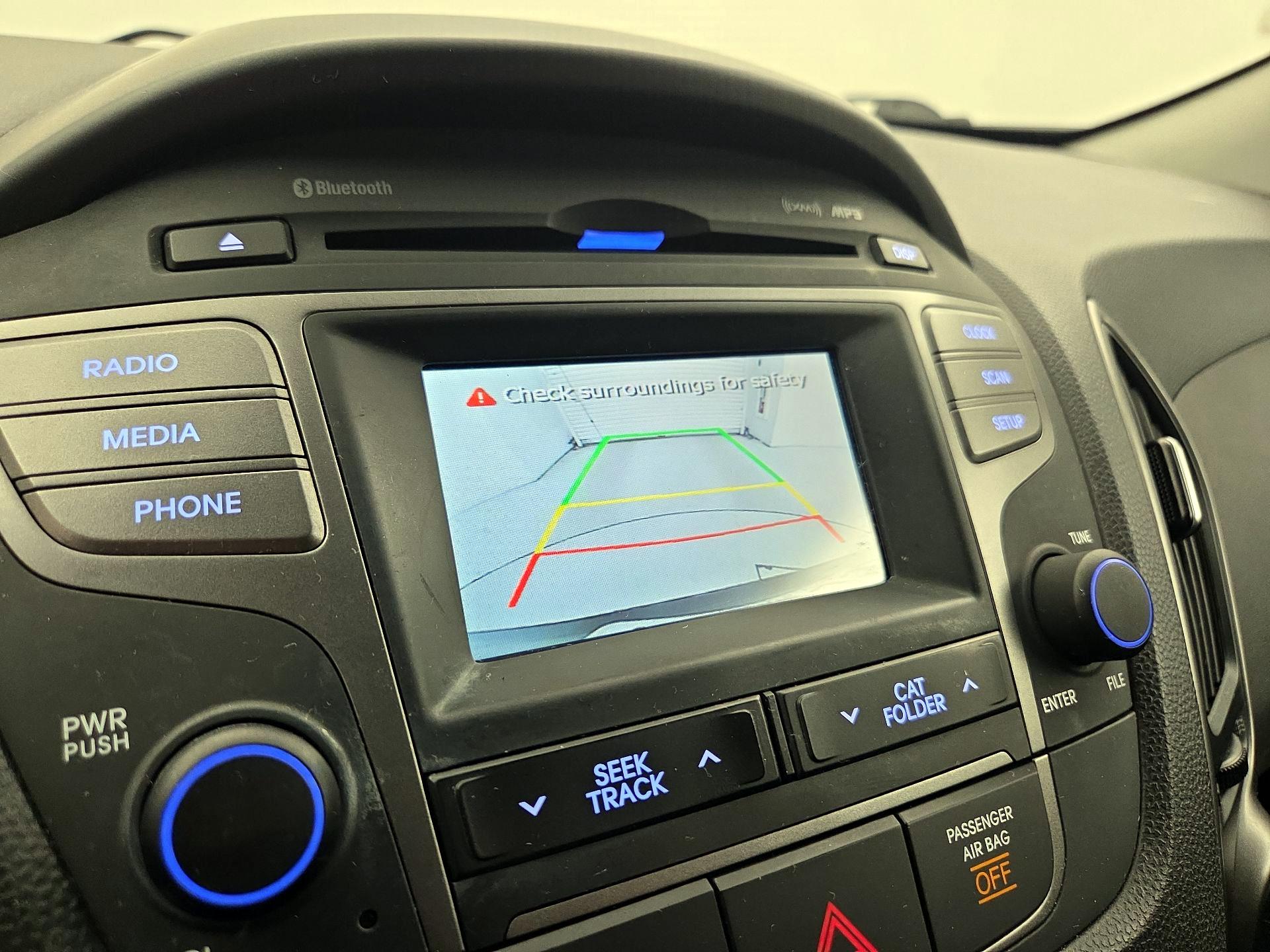 Thumbnail: 2015 Hyundai Tucson - 14