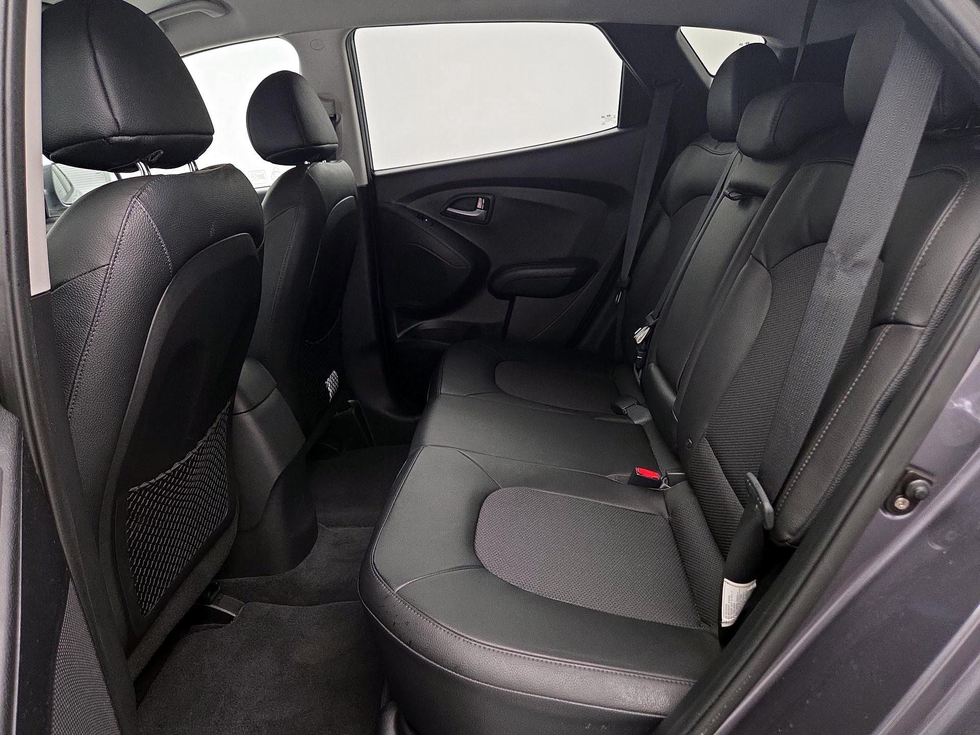 Thumbnail: 2015 Hyundai Tucson - 19