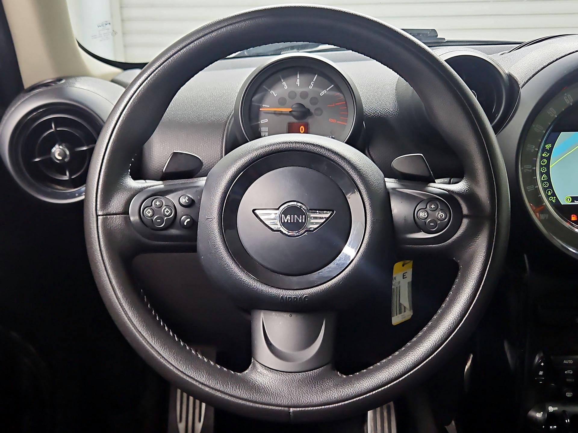 Thumbnail: 2015 MINI Cooper Countryman - 10