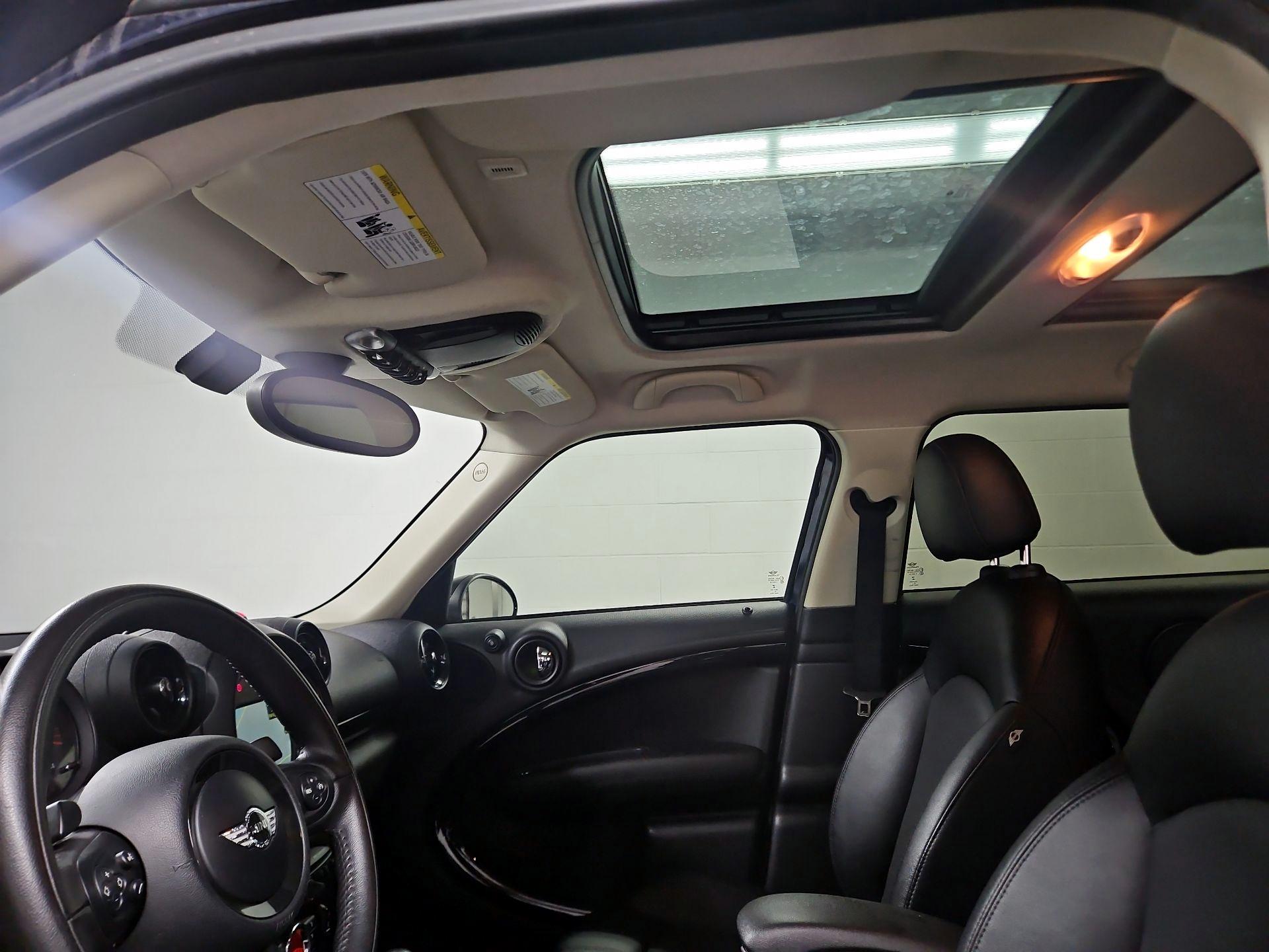 Thumbnail: 2015 MINI Cooper Countryman - 18