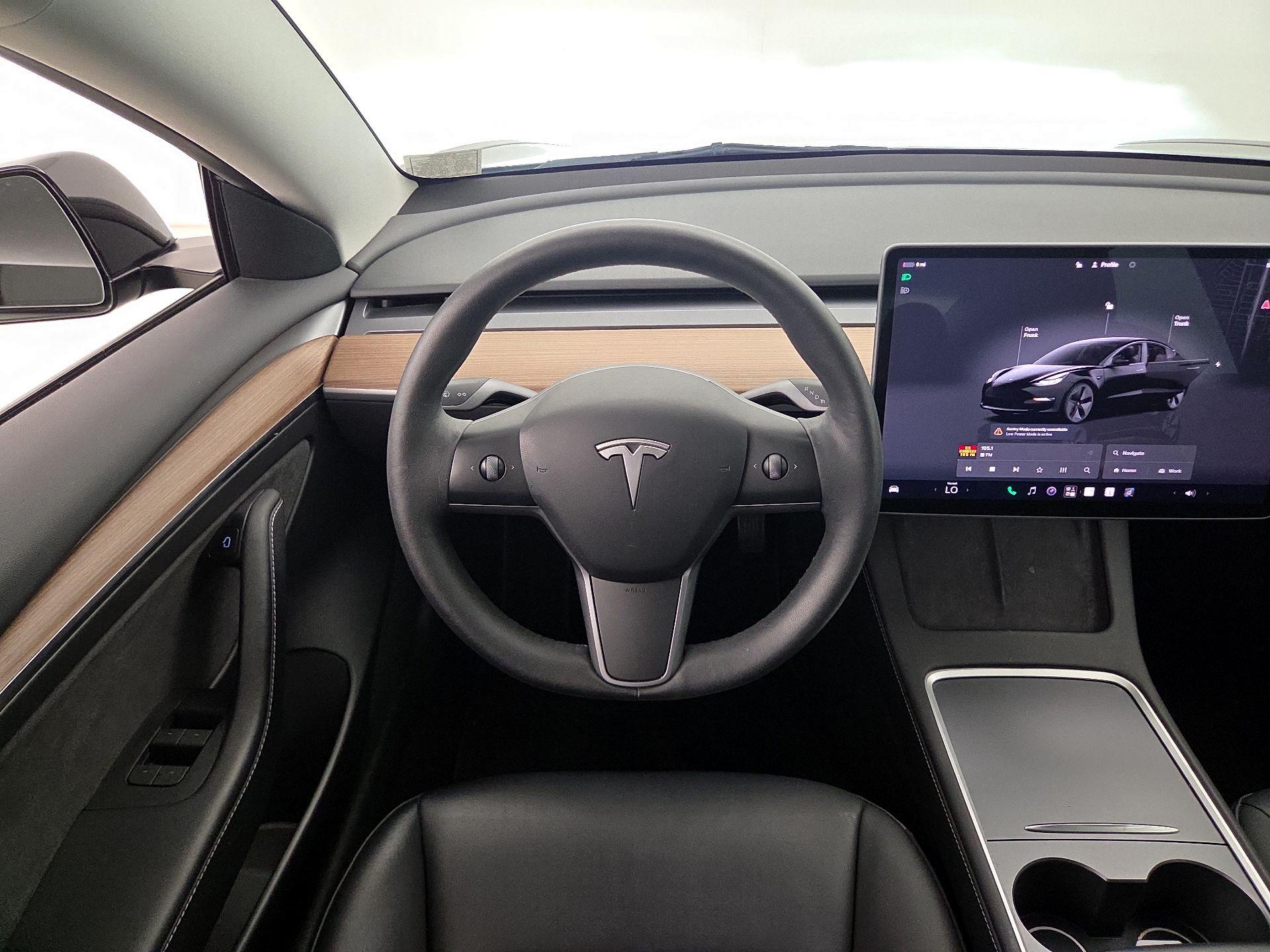 Thumbnail: 2023 Tesla Model 3 - 10