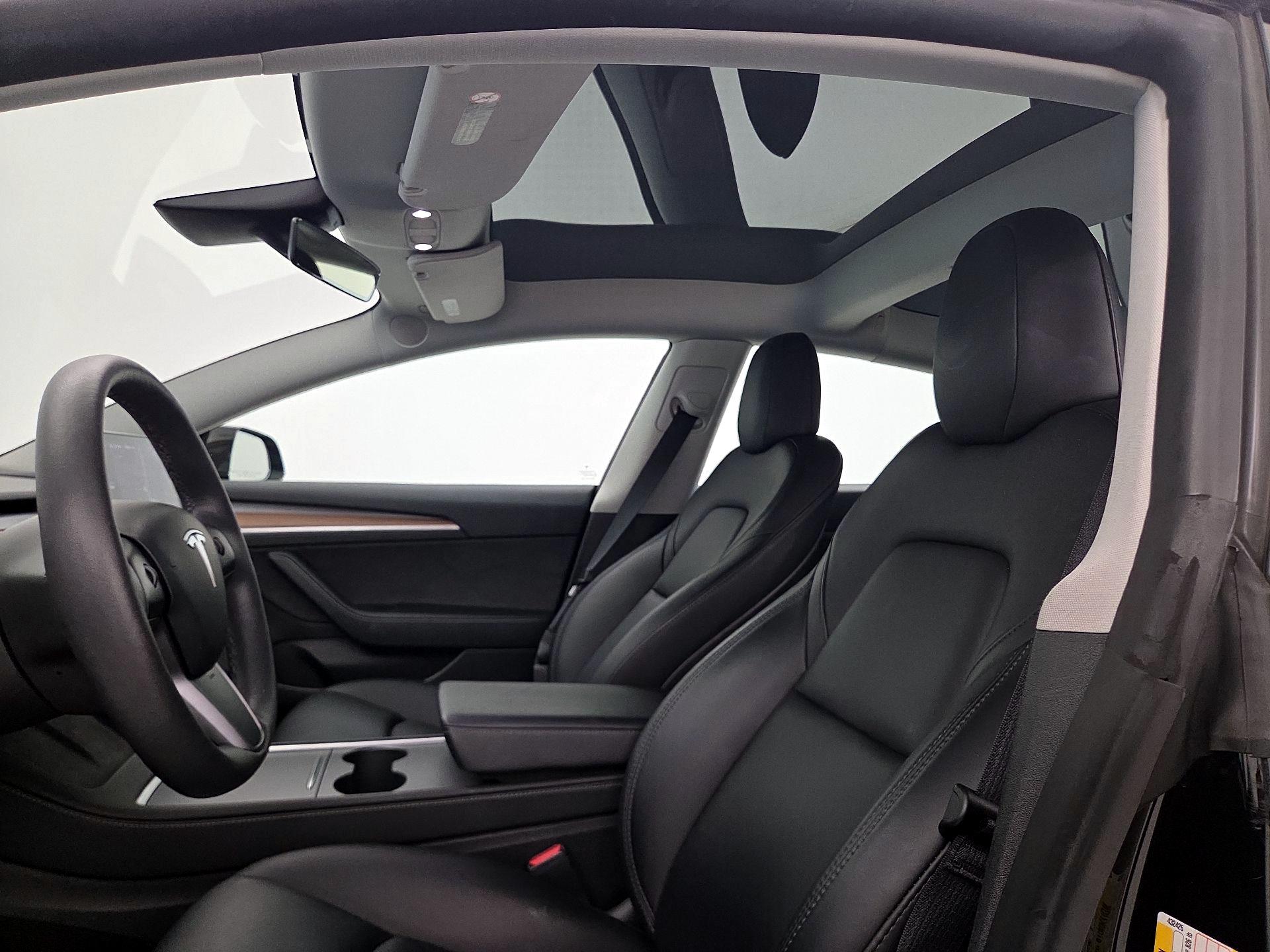 Thumbnail: 2023 Tesla Model 3 - 18