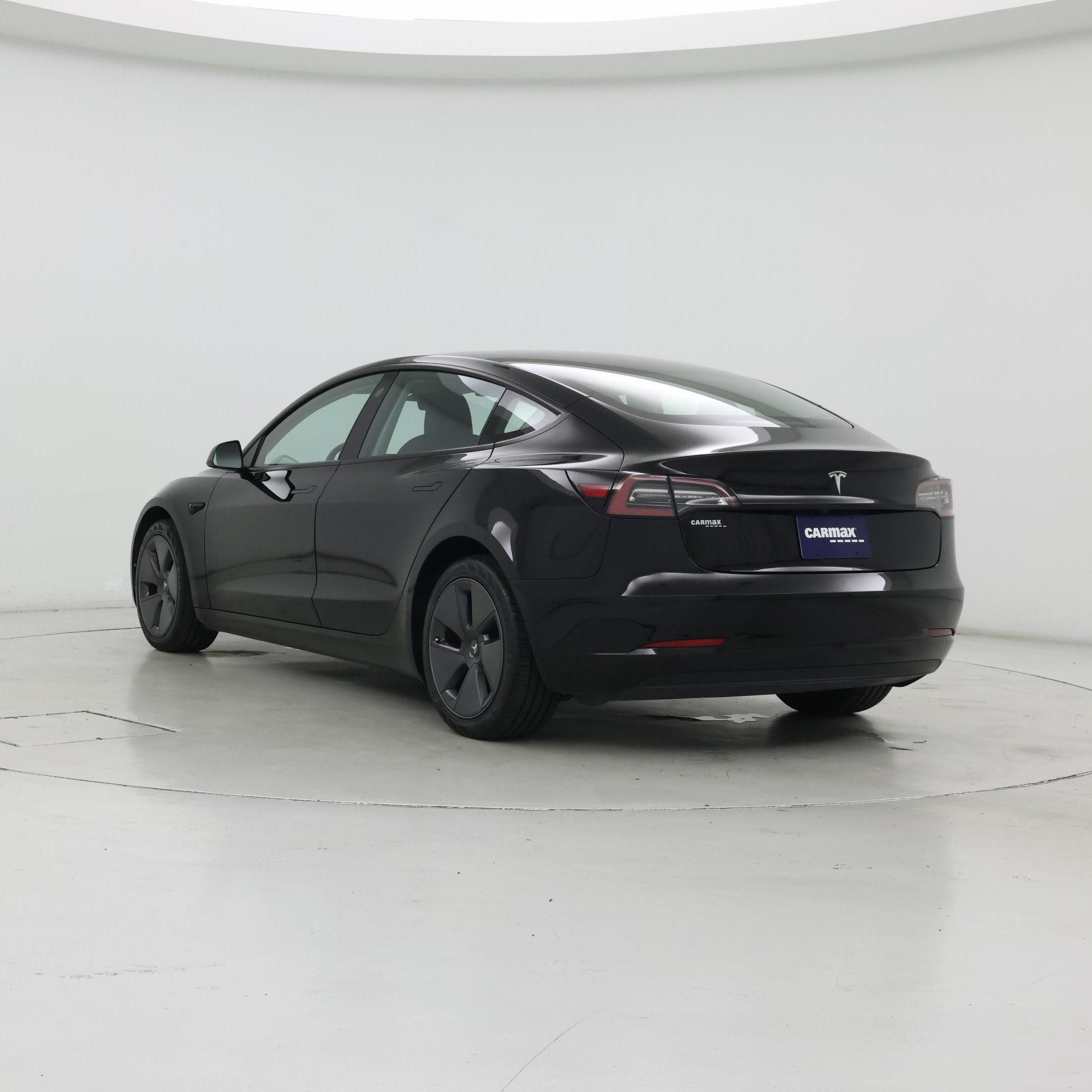 Thumbnail: 2023 Tesla Model 3 - 2