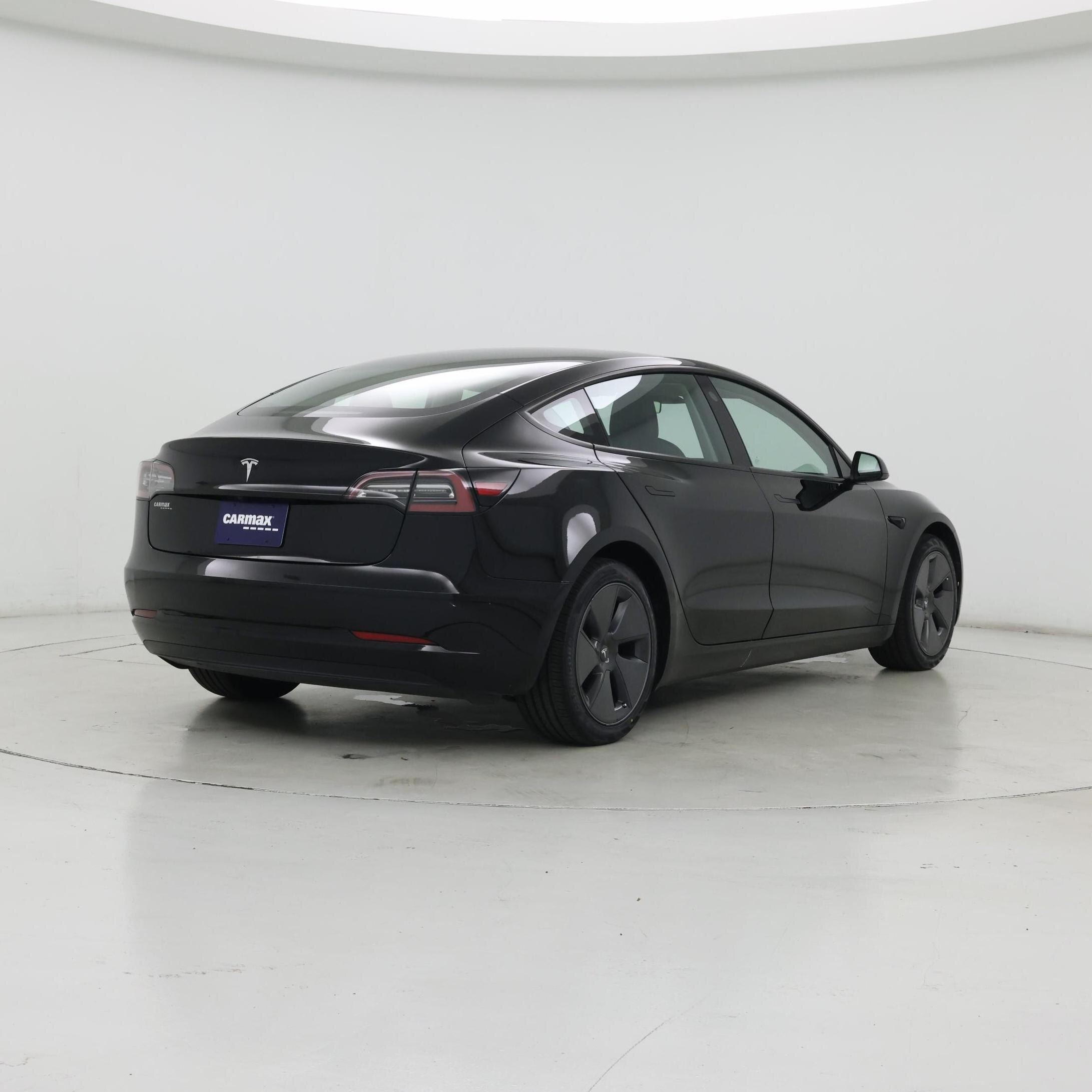 Thumbnail: 2023 Tesla Model 3 - 8