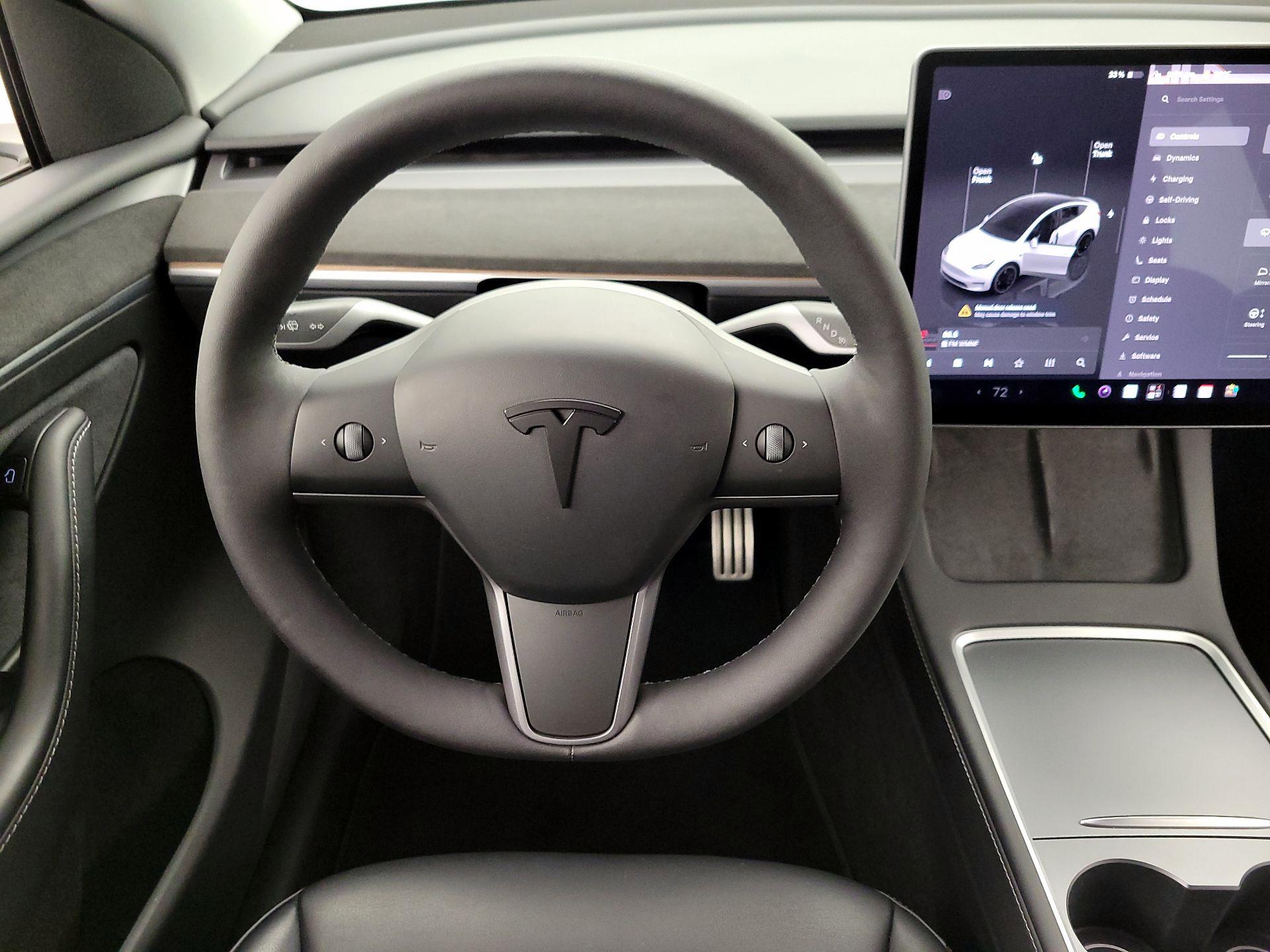 Thumbnail: 2023 Tesla Model Y - 10